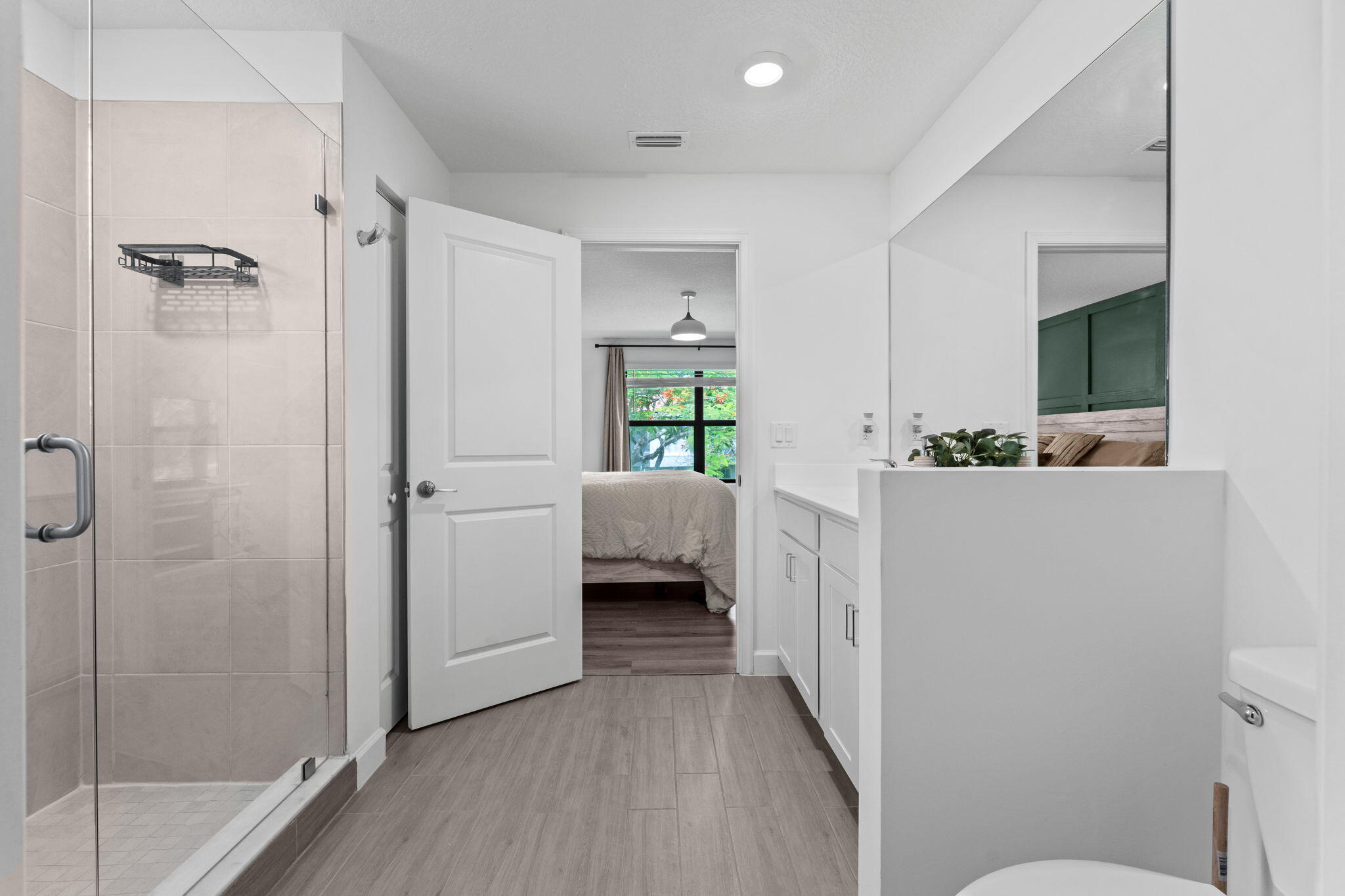 6001 Woods Edge Circle