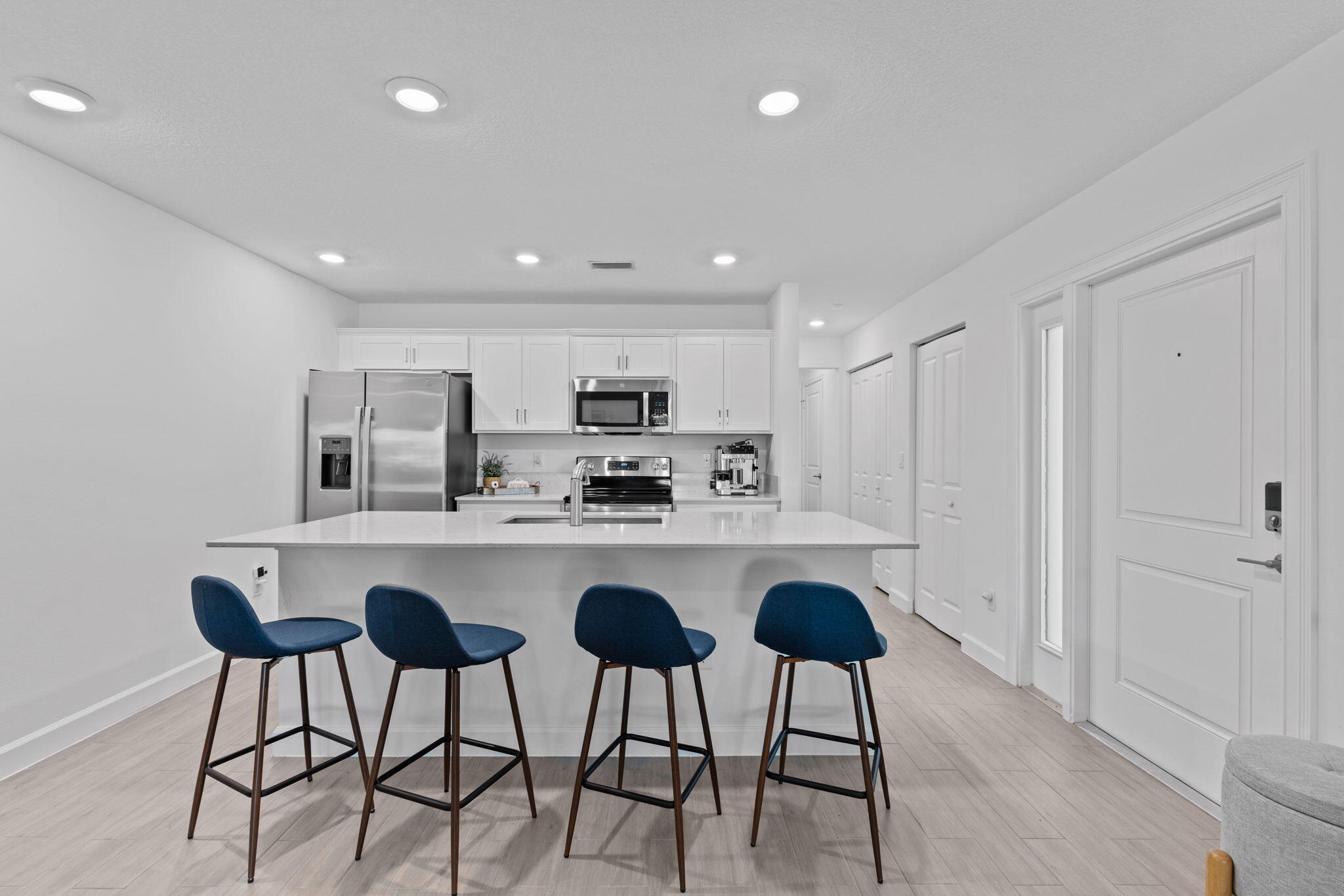 6001 Woods Edge Circle