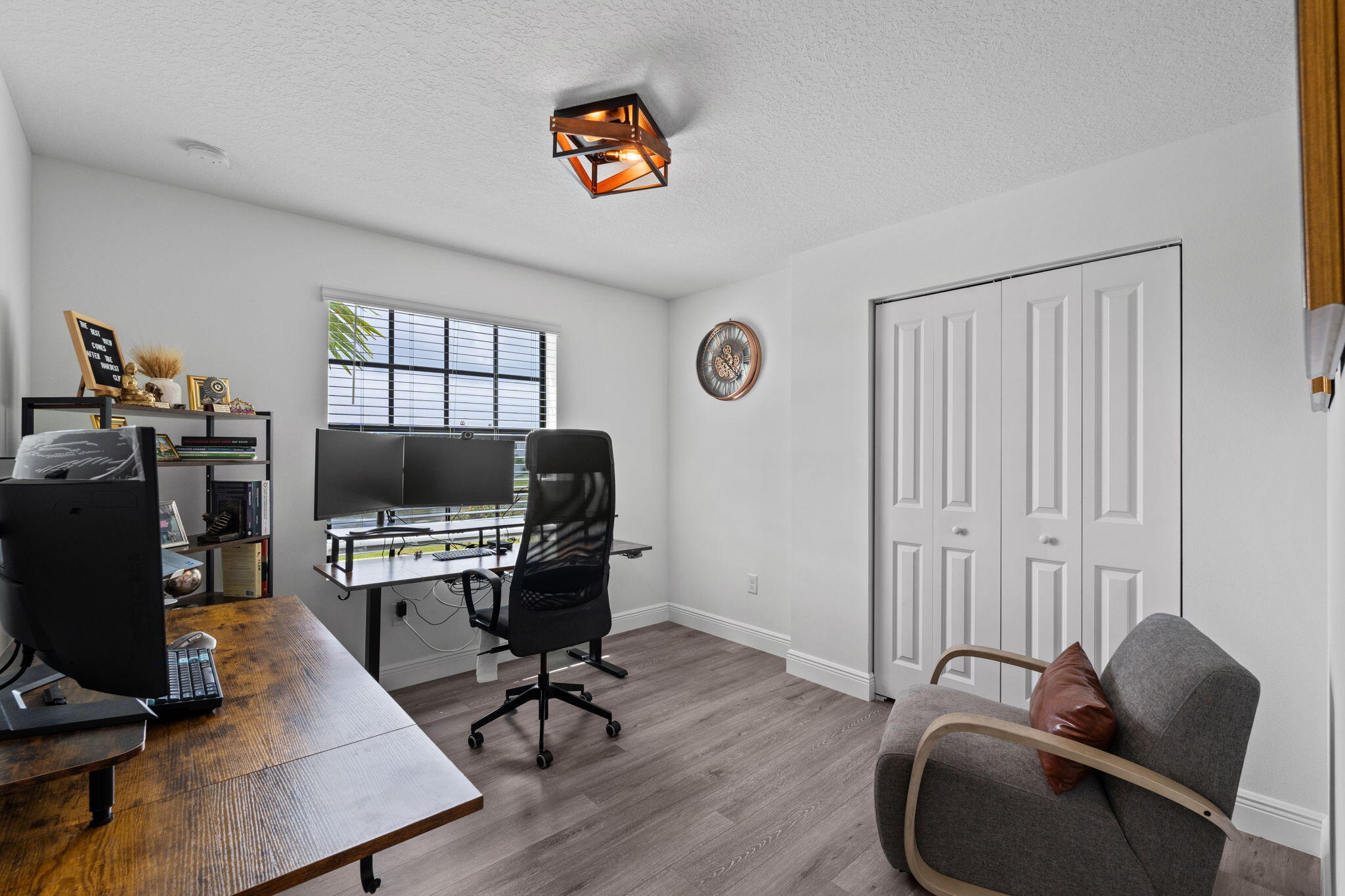 6001 Woods Edge Circle