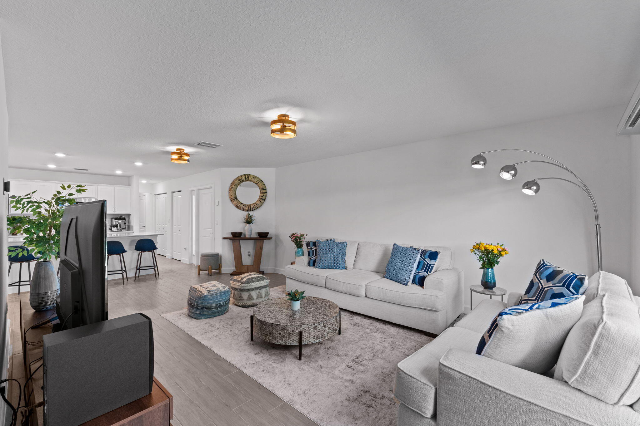 6001 Woods Edge Circle
