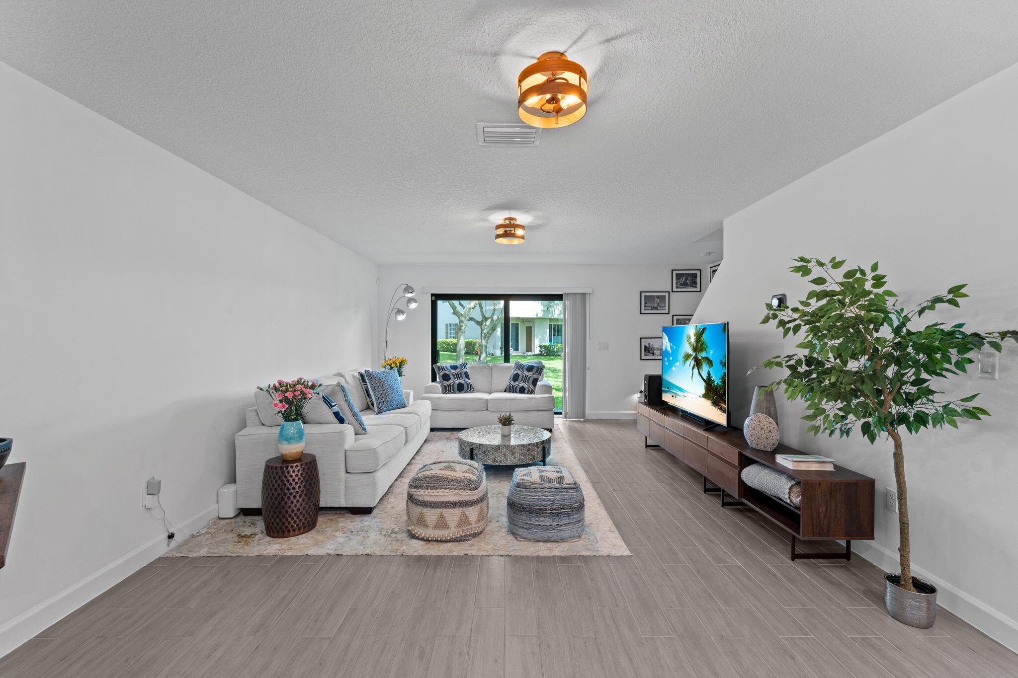 6001 Woods Edge Circle
