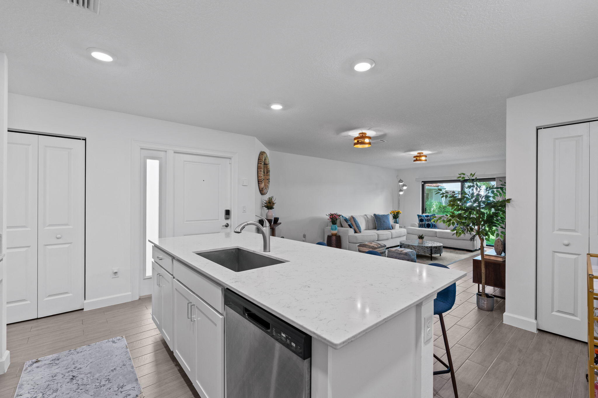 6001 Woods Edge Circle