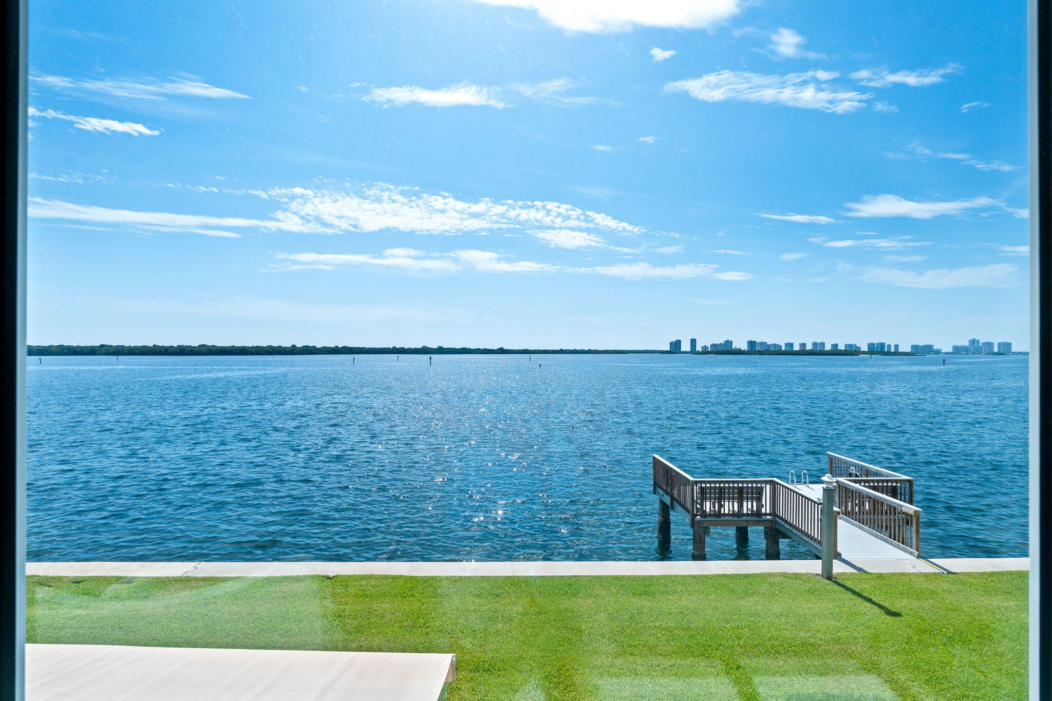 52 YACHT CLUB Drive 204