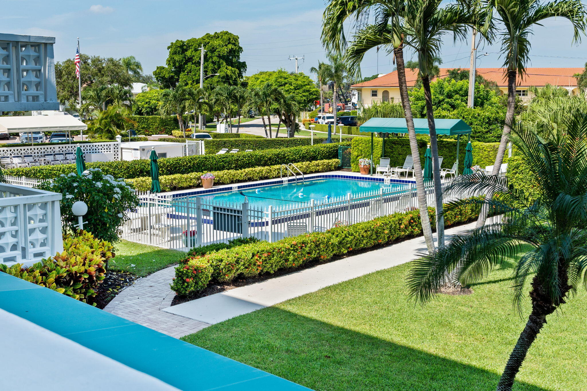 52 YACHT CLUB Drive 204