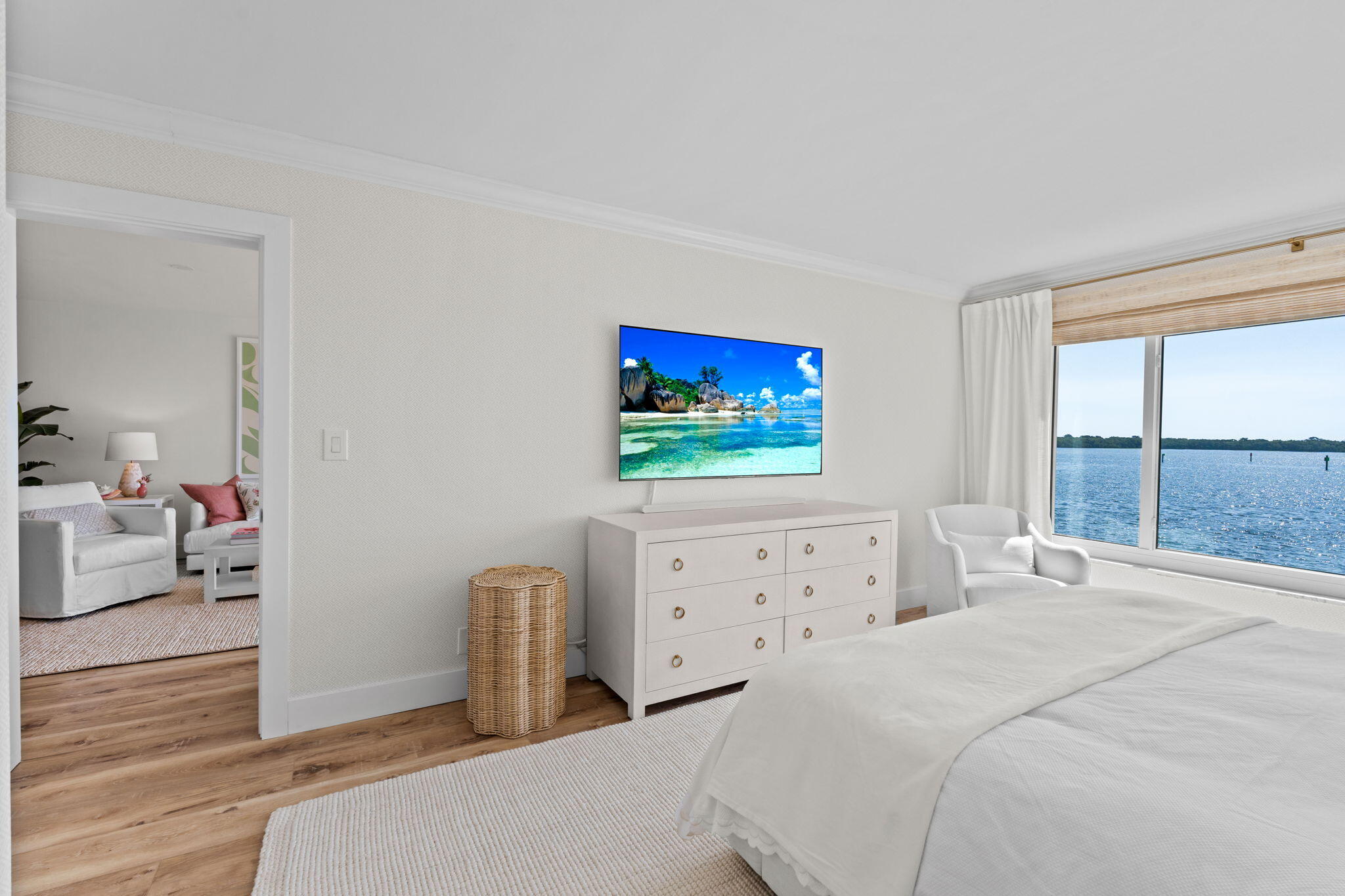 52 YACHT CLUB Drive 204