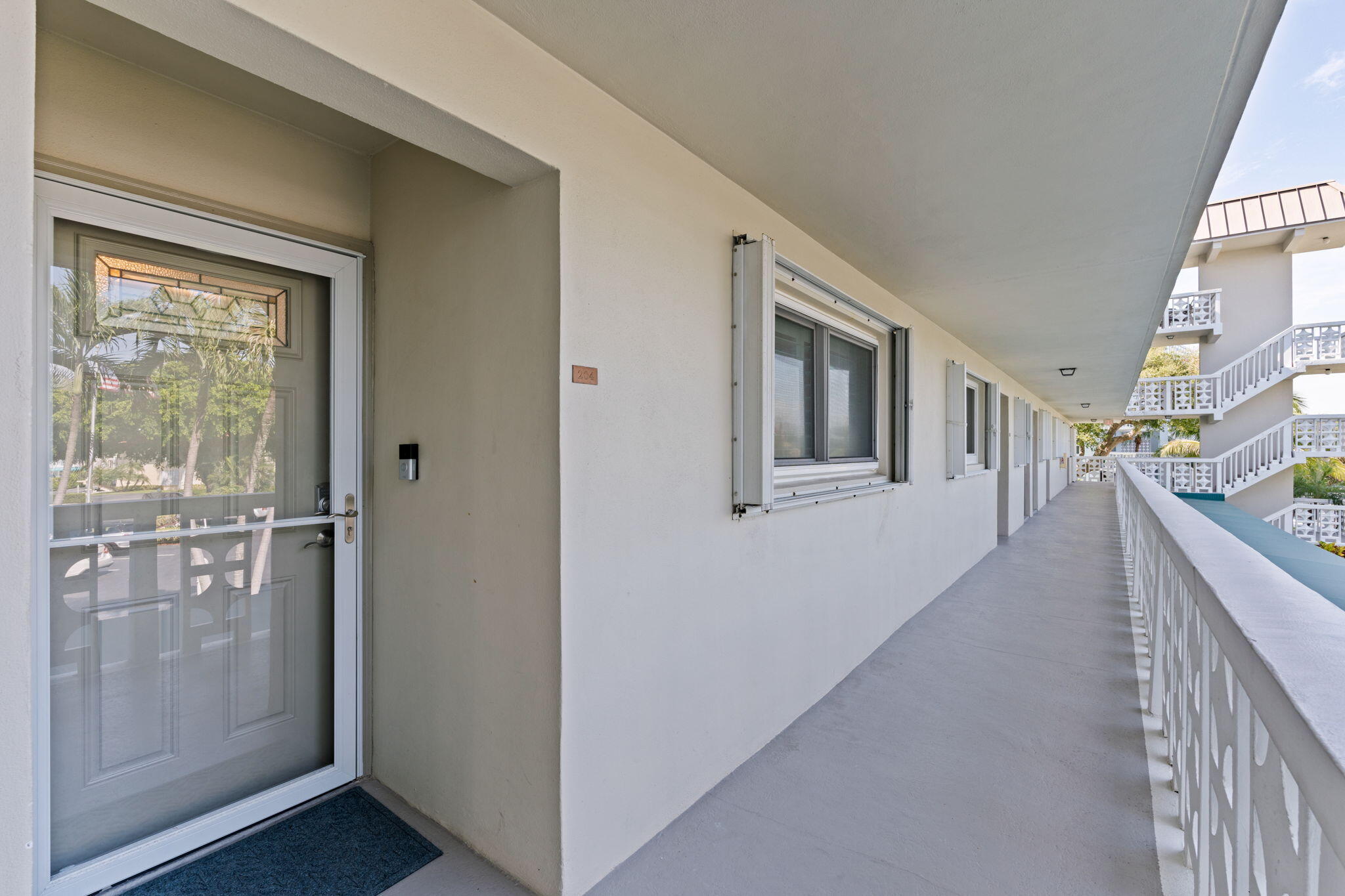 52 YACHT CLUB Drive 204