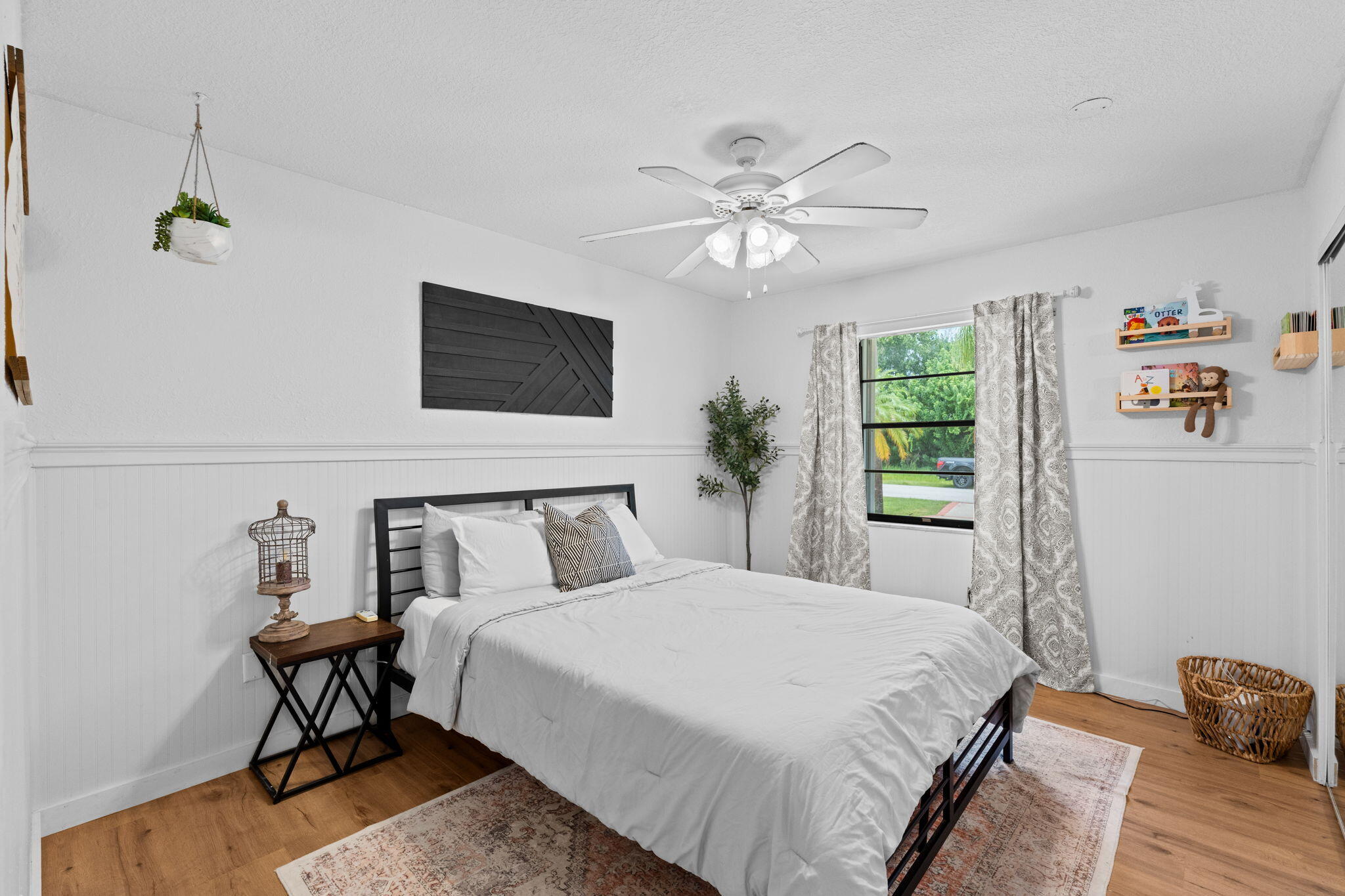 1292 SE MENDAVIA Avenue, Port St. Lucie
