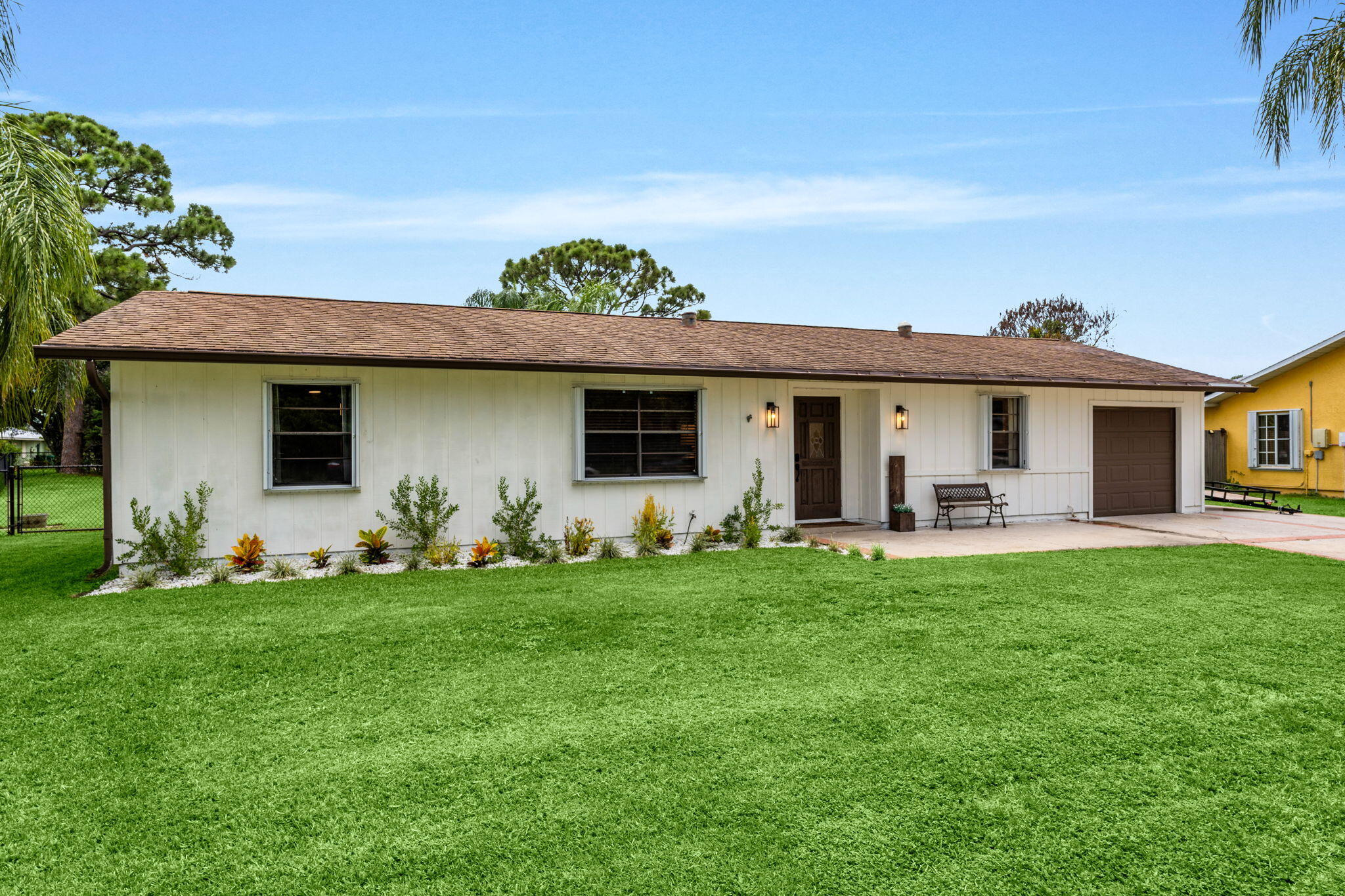 1292 SE MENDAVIA Avenue, Port St. Lucie