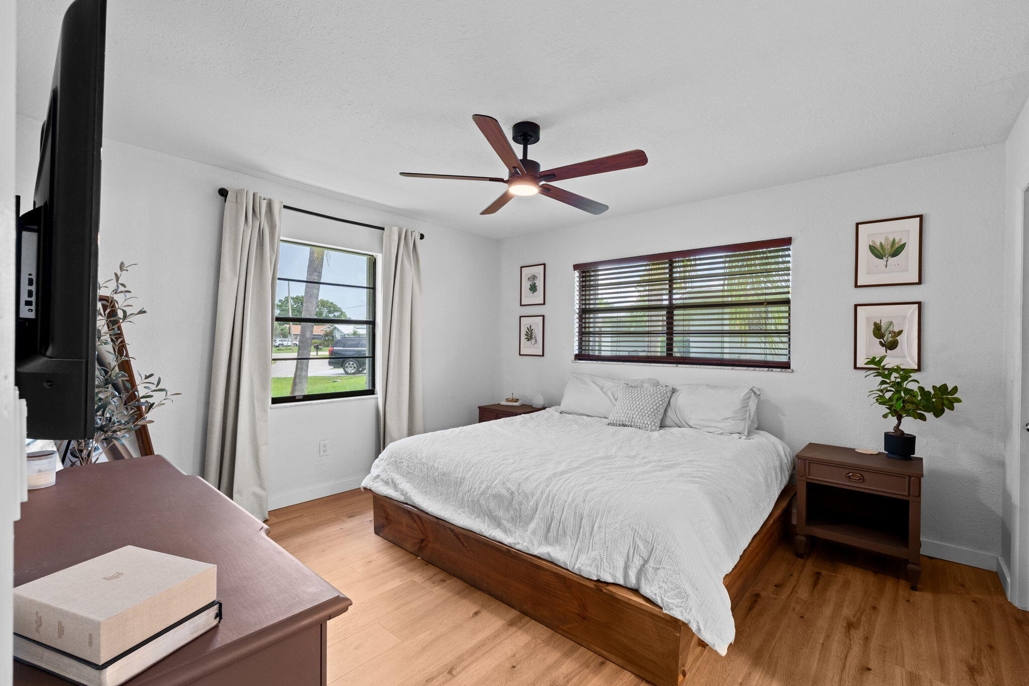 1292 SE MENDAVIA Avenue, Port St. Lucie