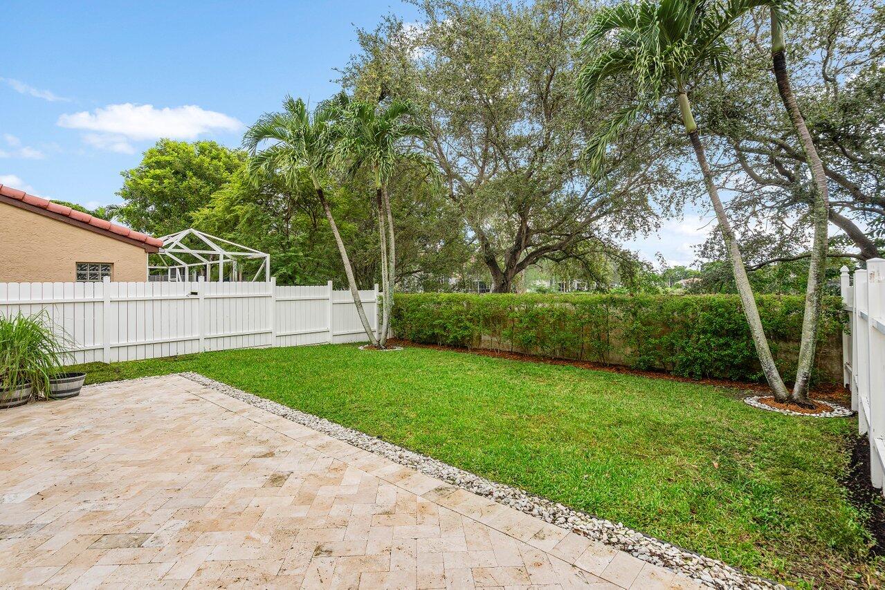 4303 NW 1ST Drive