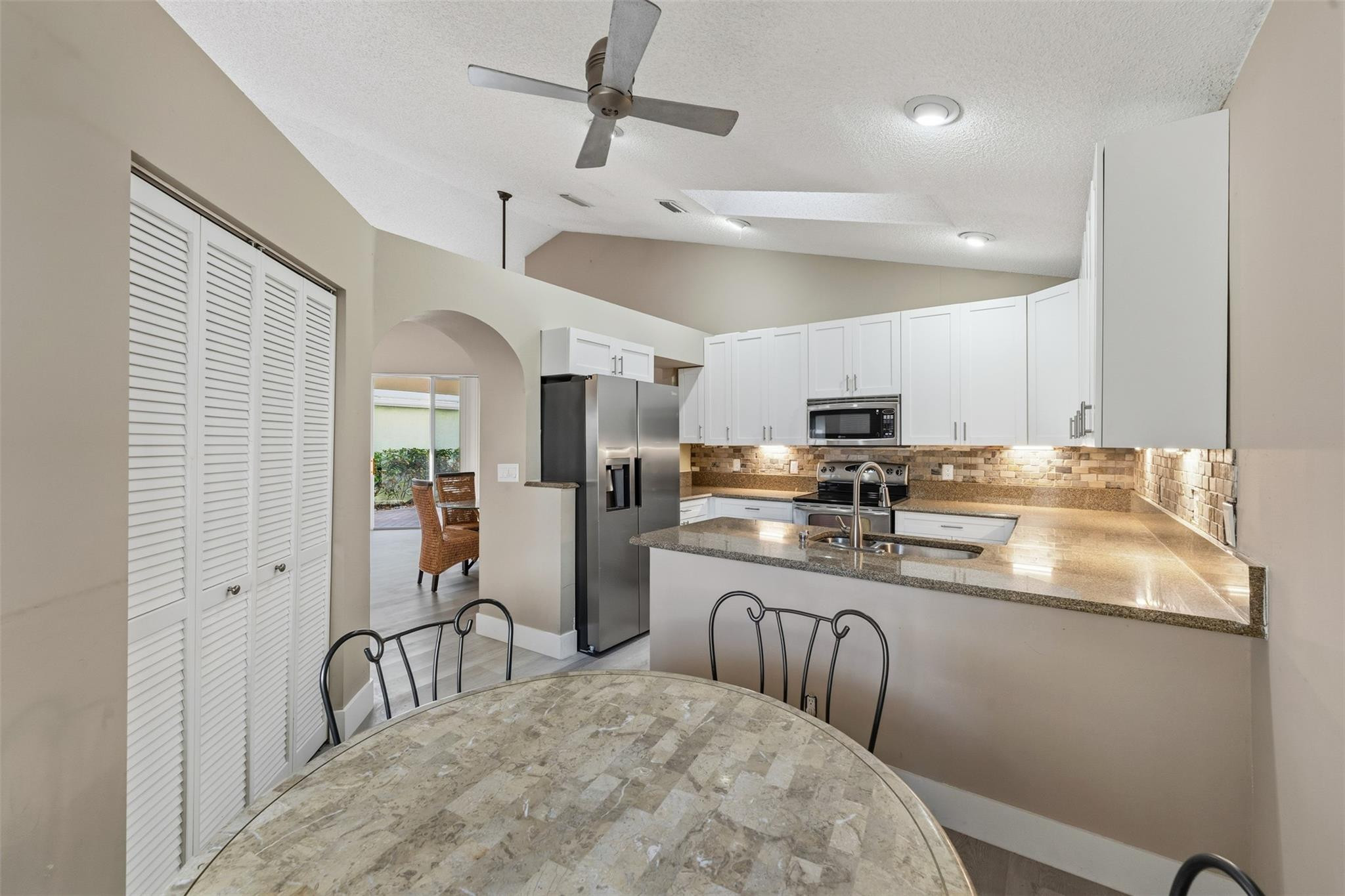 9181 Heathridge Drive