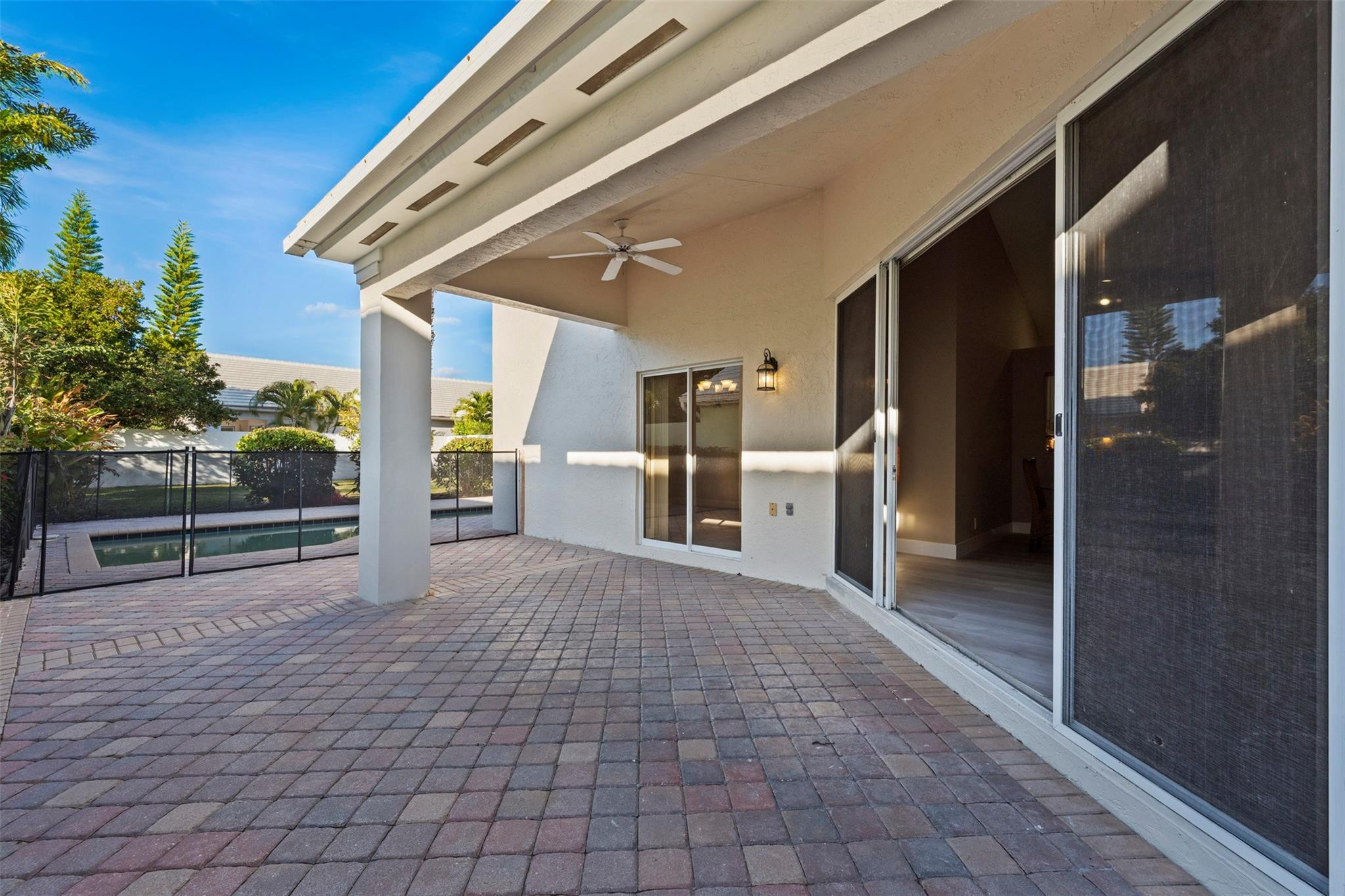 9181 Heathridge Drive