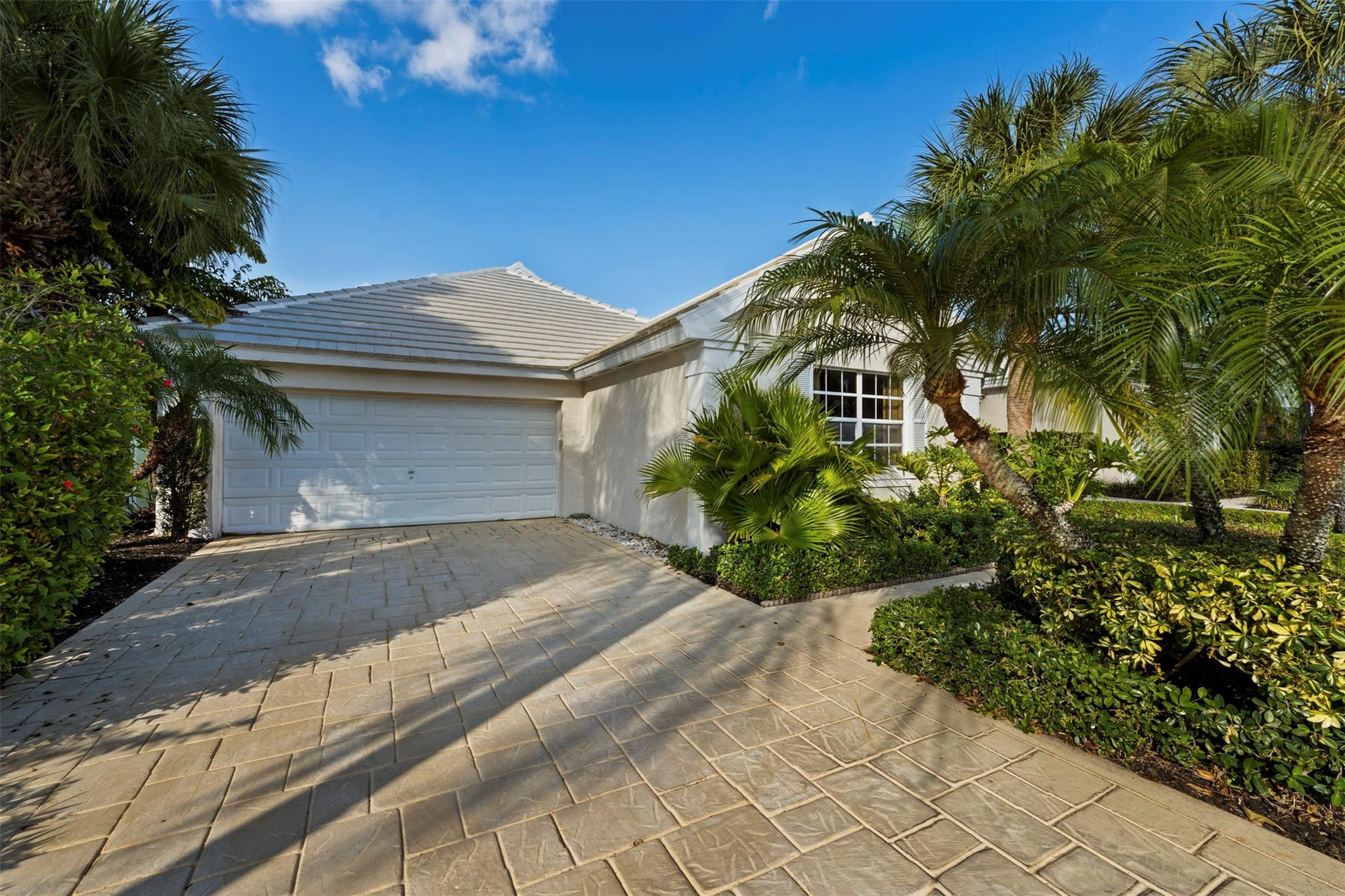 9181 Heathridge Drive