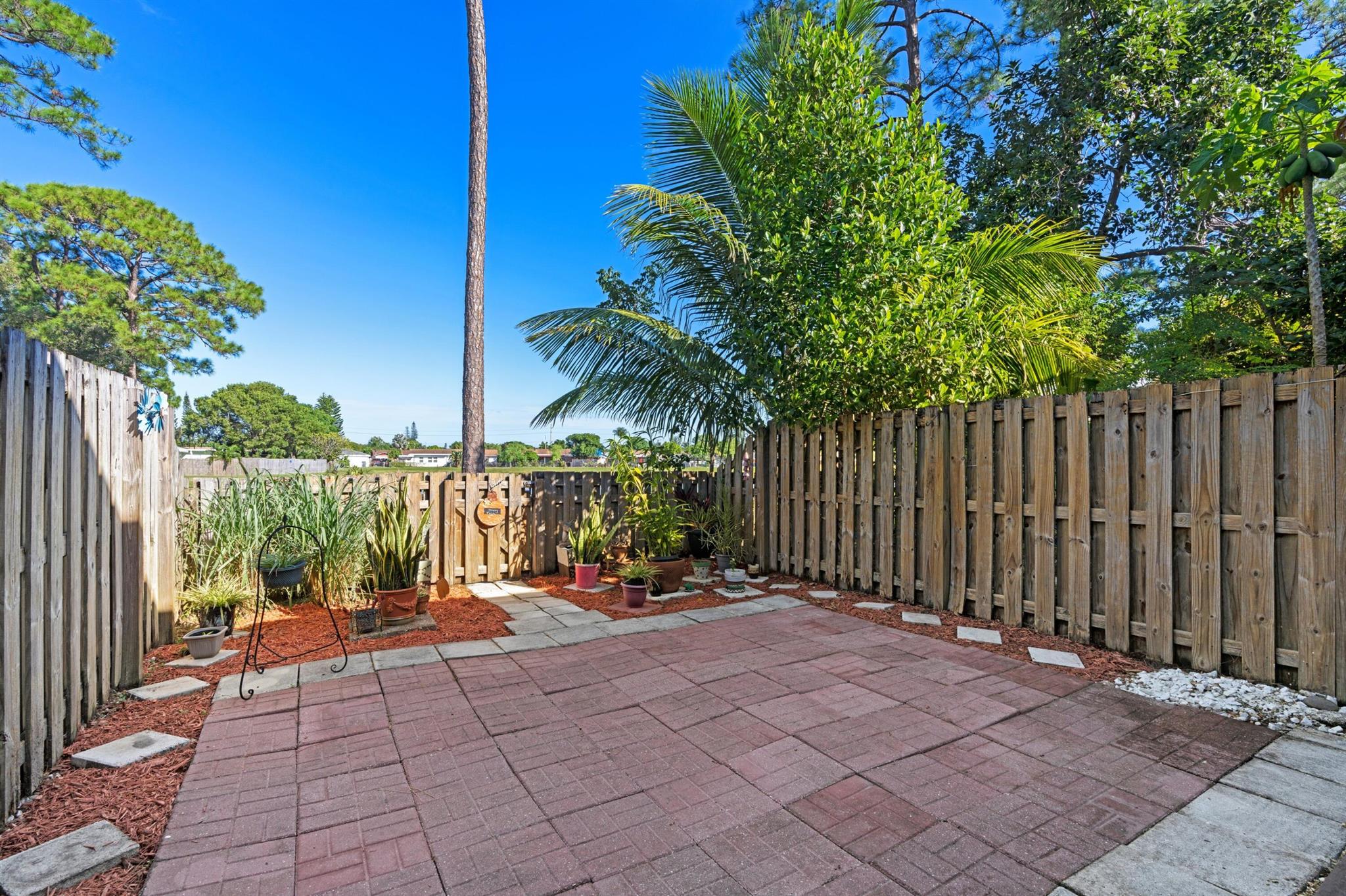 5041 Society Place E Unit: D