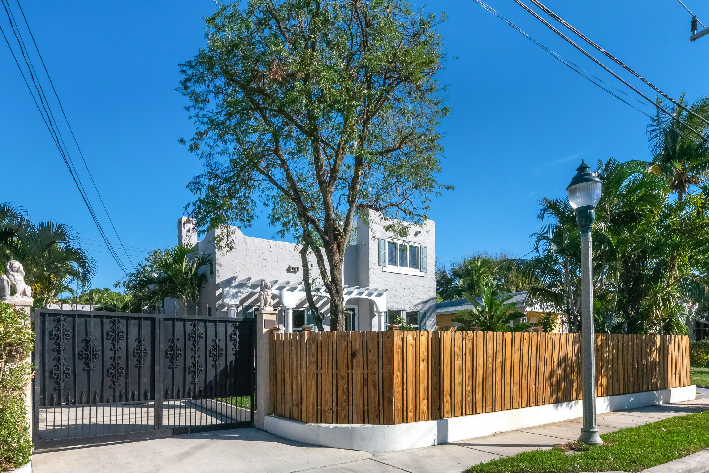 625 Hampton Road
