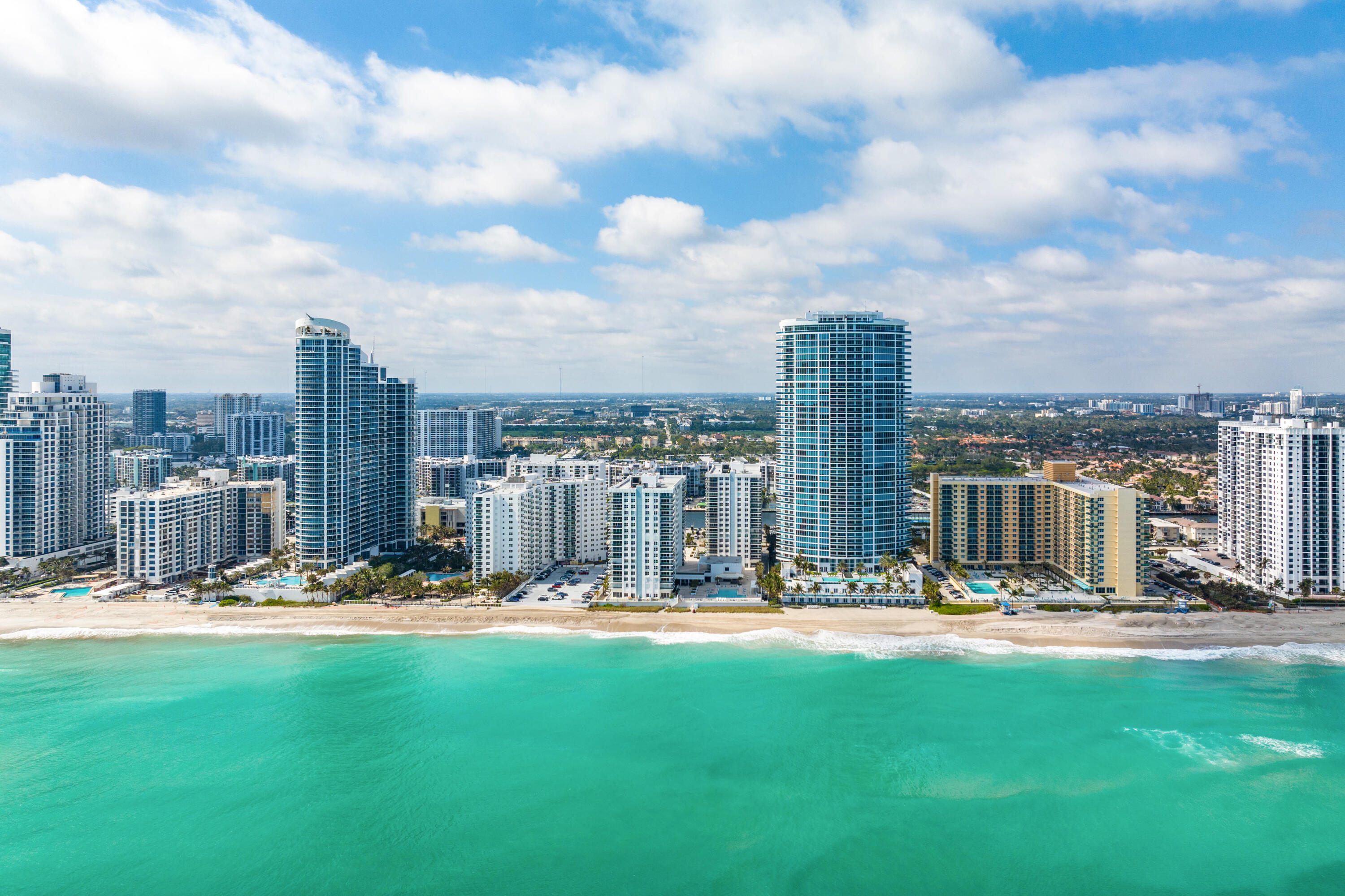 2751 S Ocean Drive Unit: 504n
