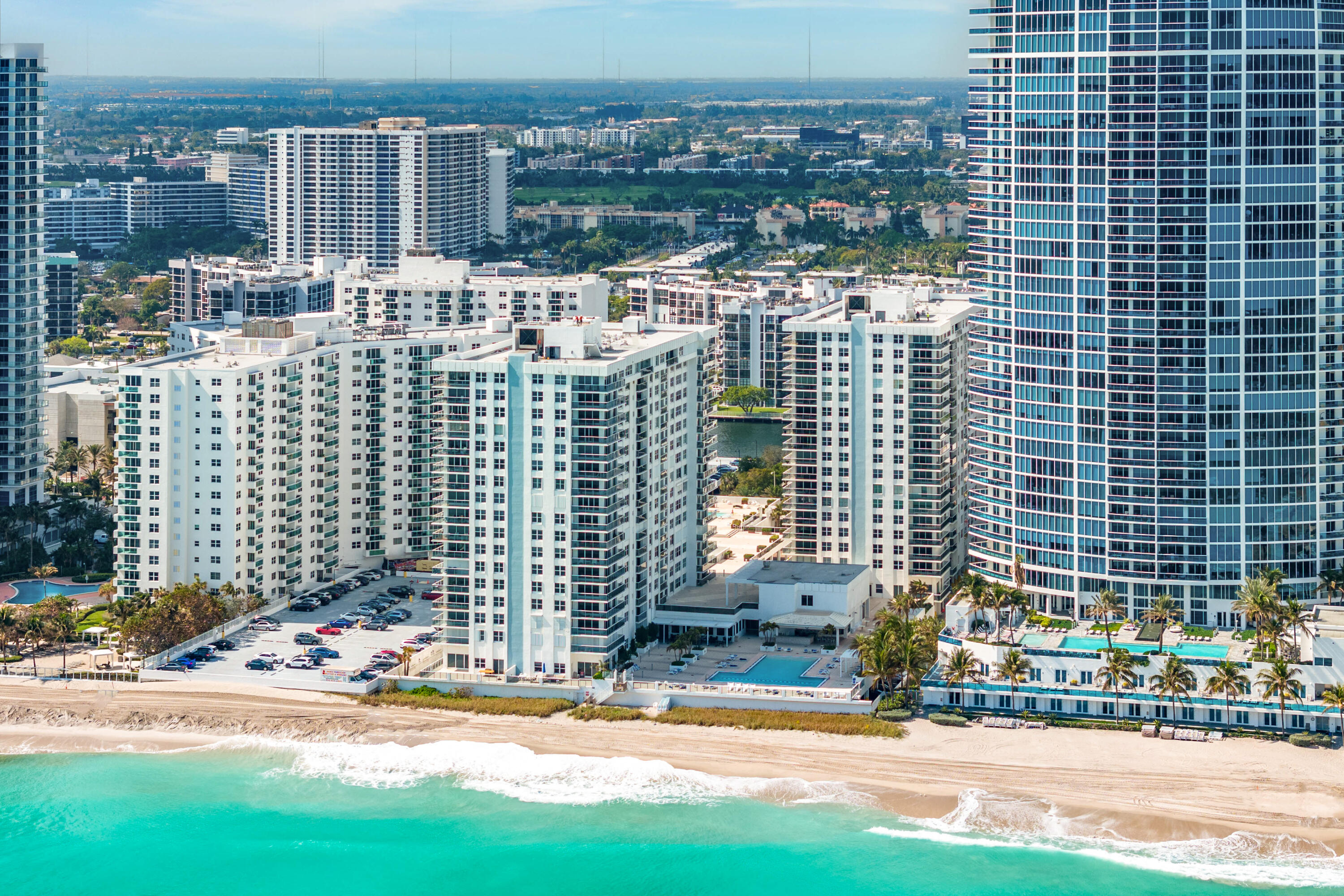 2751 S Ocean Drive Unit: 504n