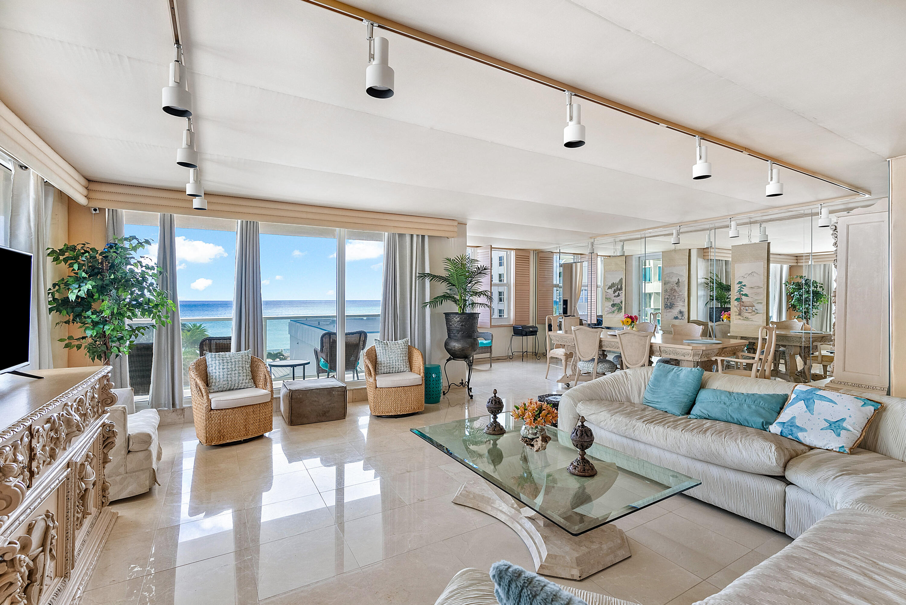 2751 S Ocean Drive Unit: 504n