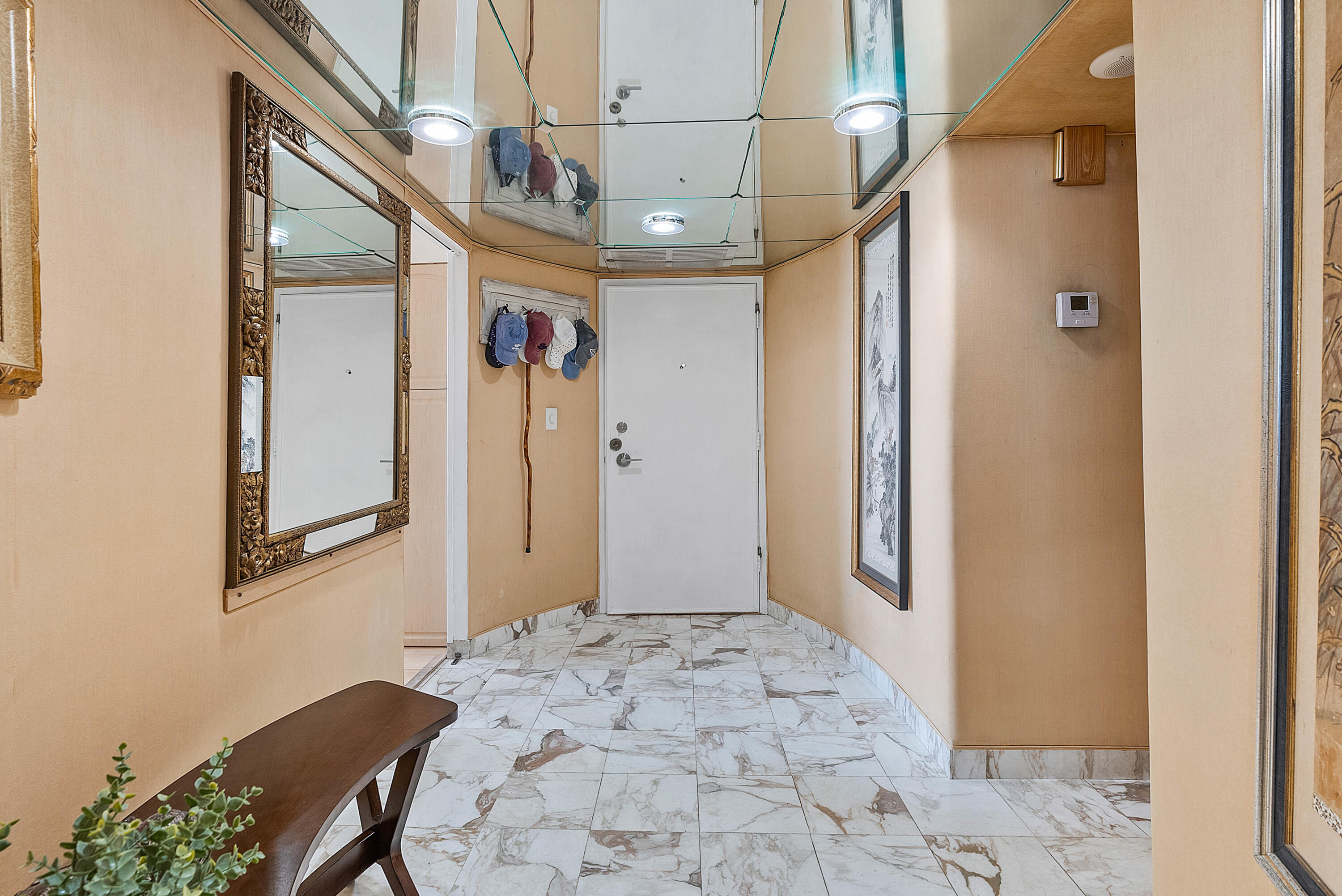 2751 S Ocean Drive Unit: 504n