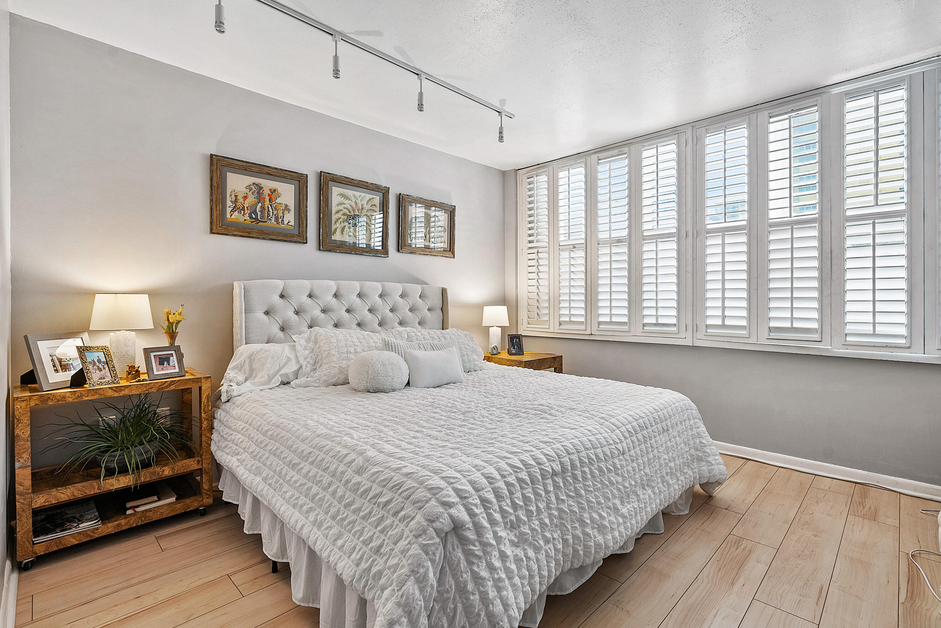2751 S Ocean Drive Unit: 504n