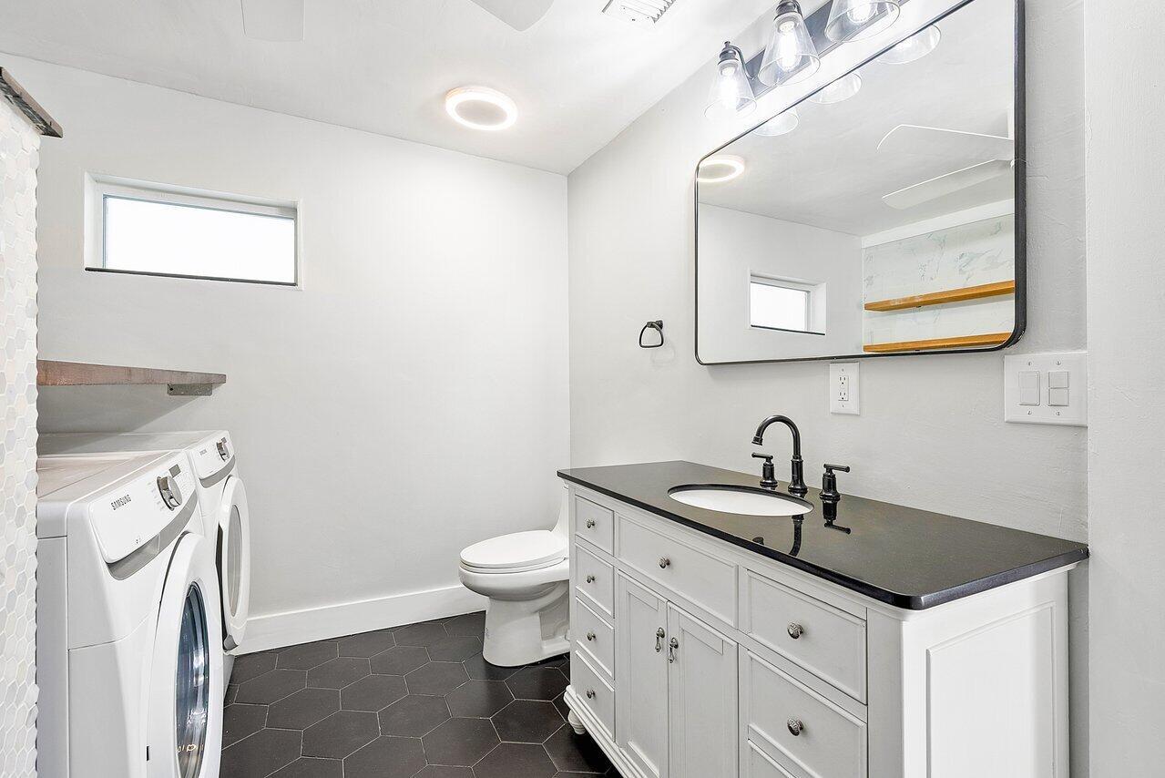 3805 Paseo Andalusia