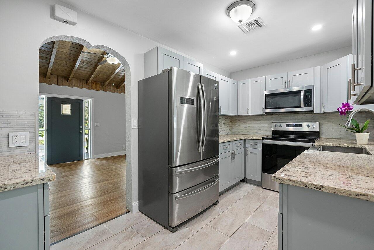 3805 Paseo Andalusia