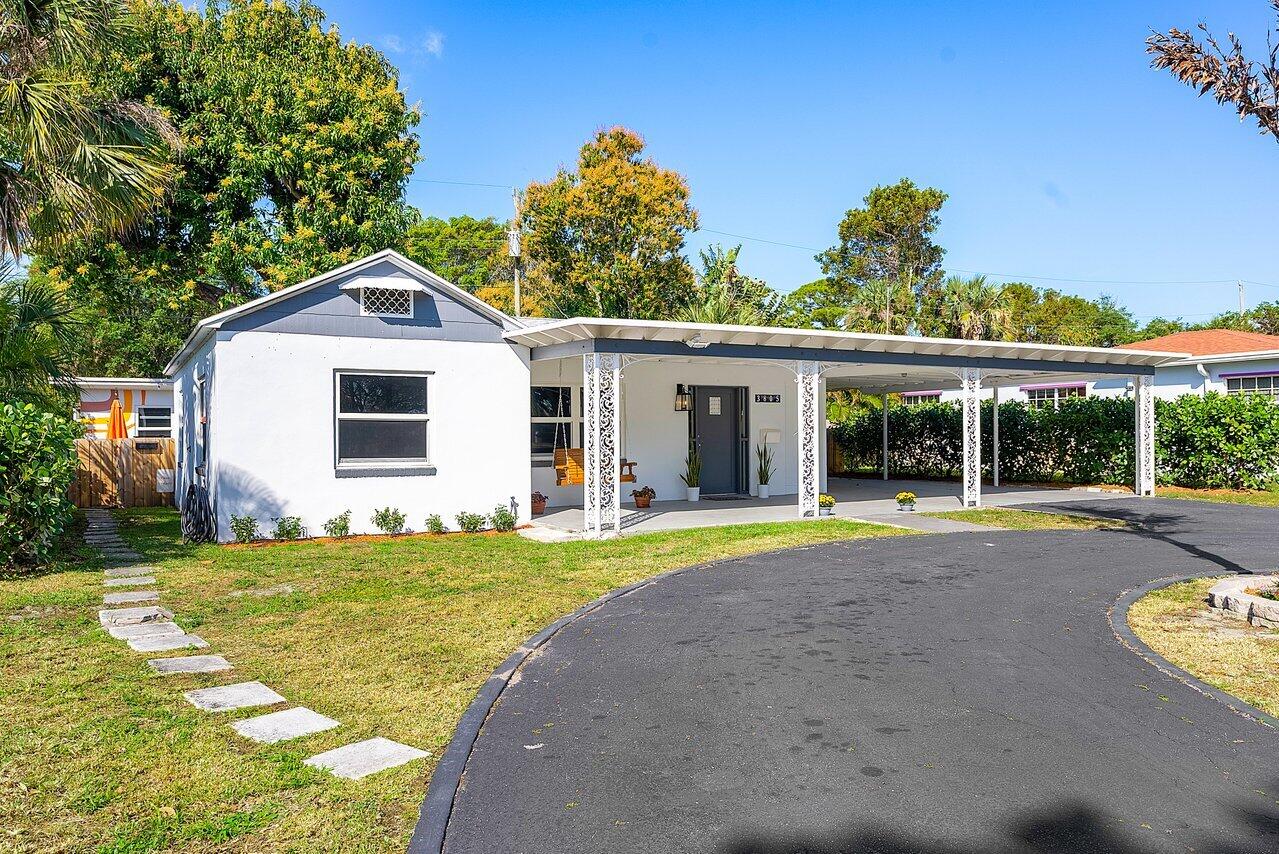 3805 Paseo Andalusia