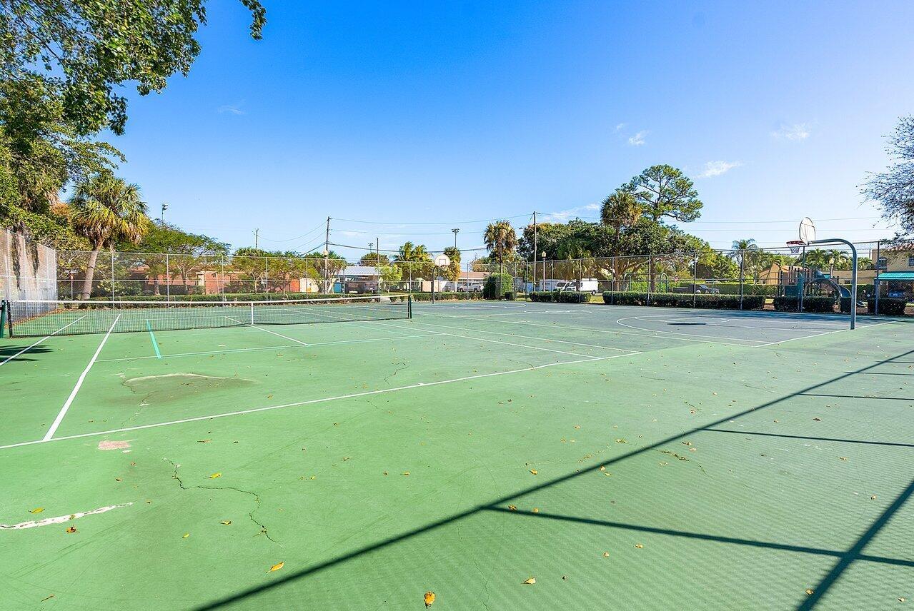 3805 Paseo Andalusia