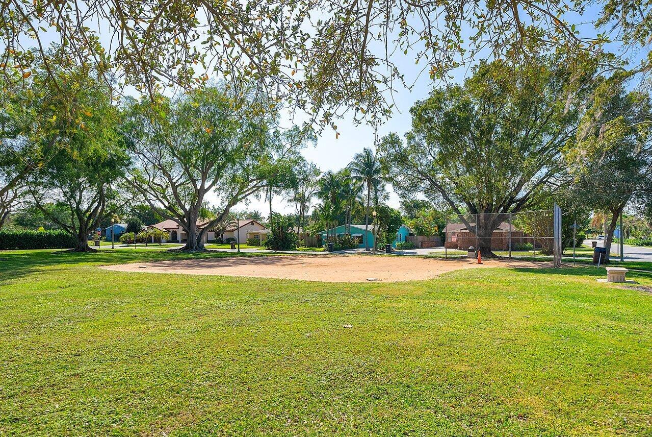 3805 Paseo Andalusia