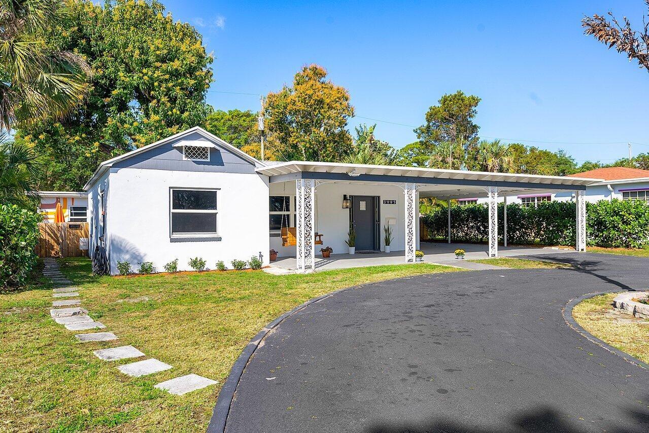 3805 Paseo Andalusia