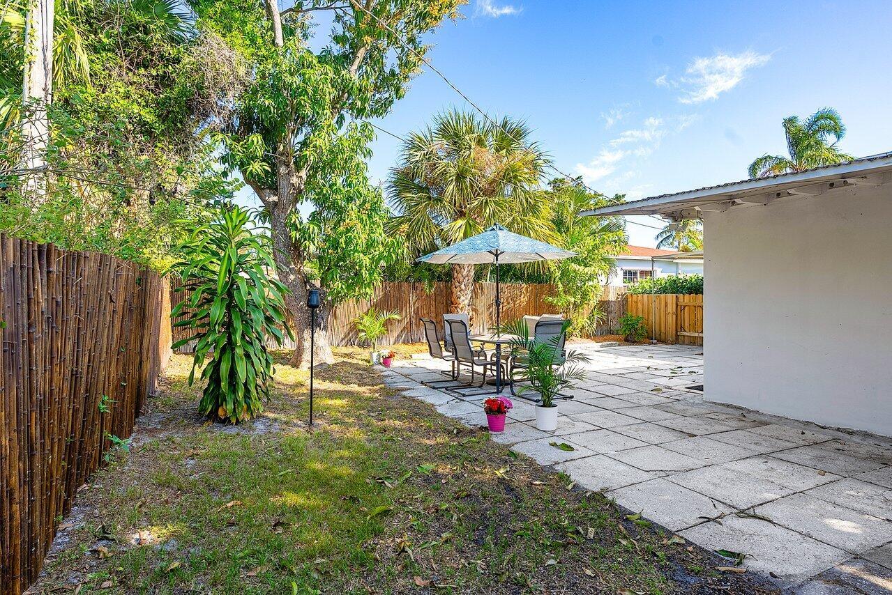 3805 Paseo Andalusia