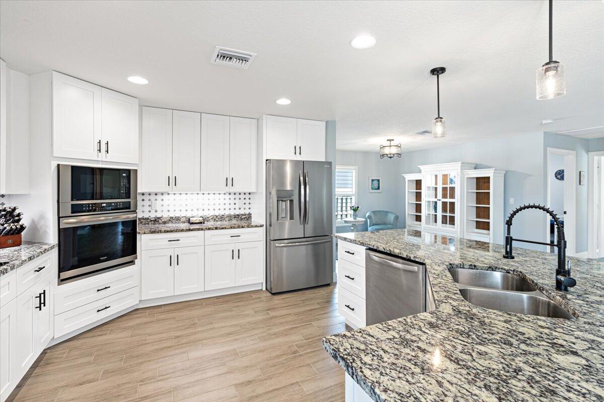 405 SW Kestor Drive, Port St. Lucie
