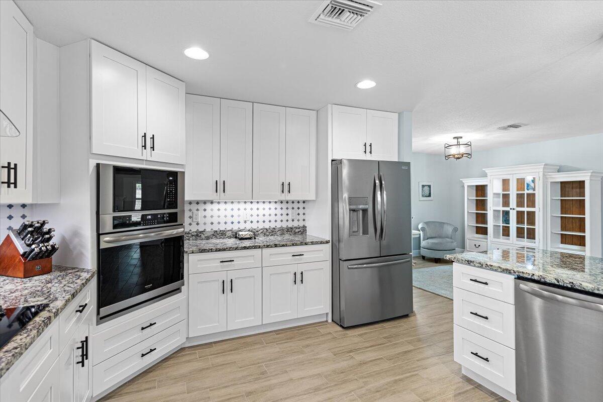 405 SW Kestor Drive, Port St. Lucie
