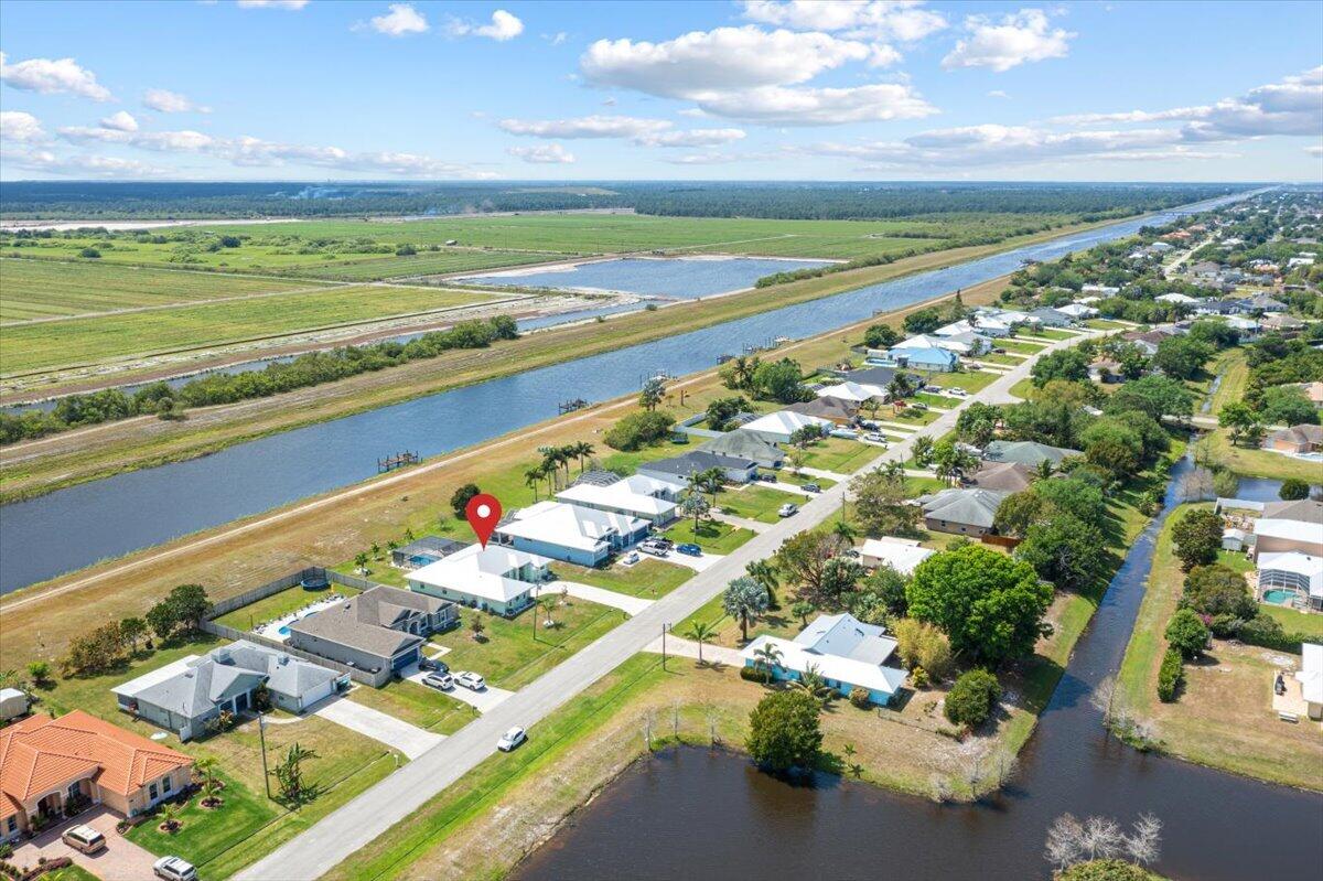 405 SW Kestor Drive, Port St. Lucie