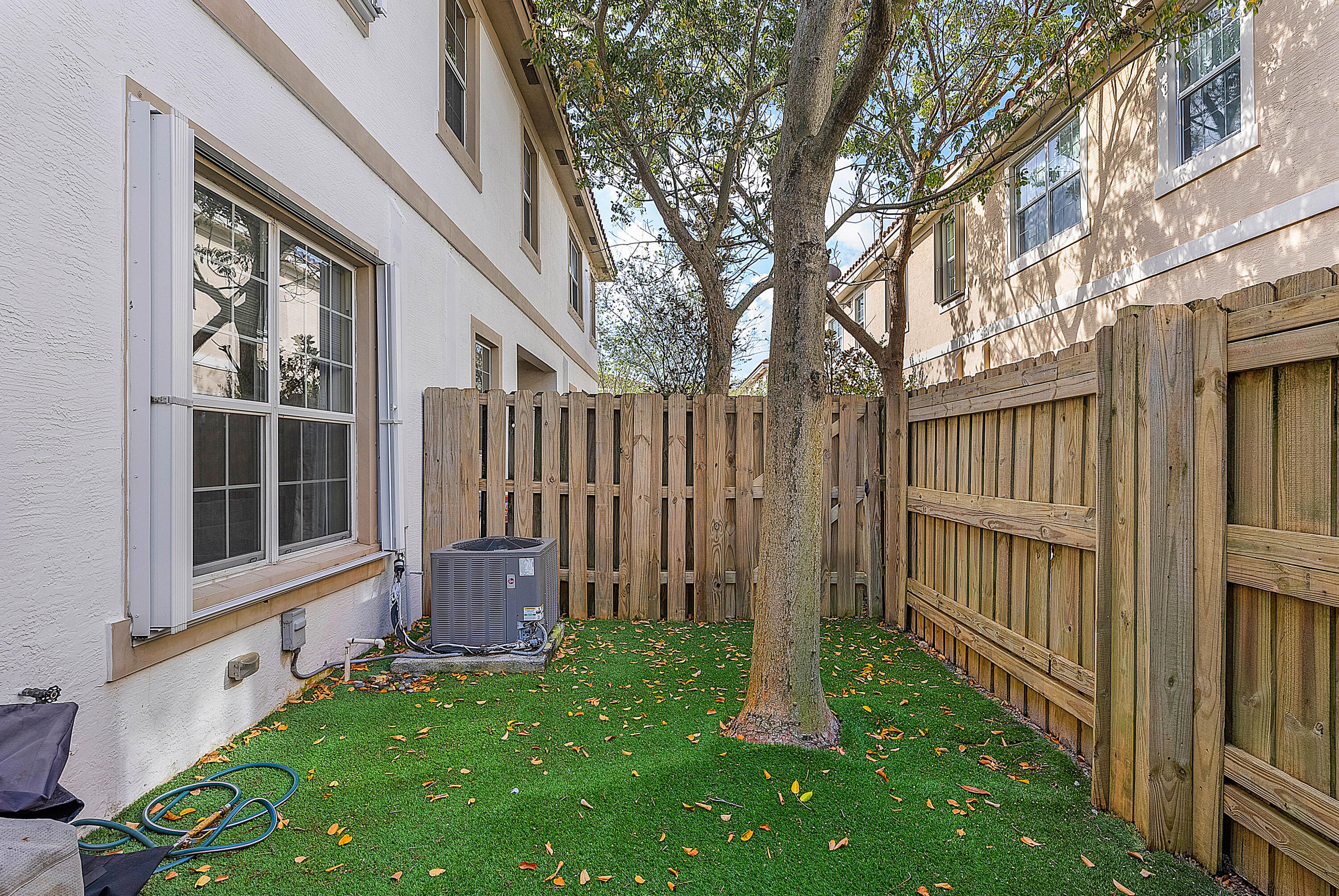 4339 Chalmers Lane Lane