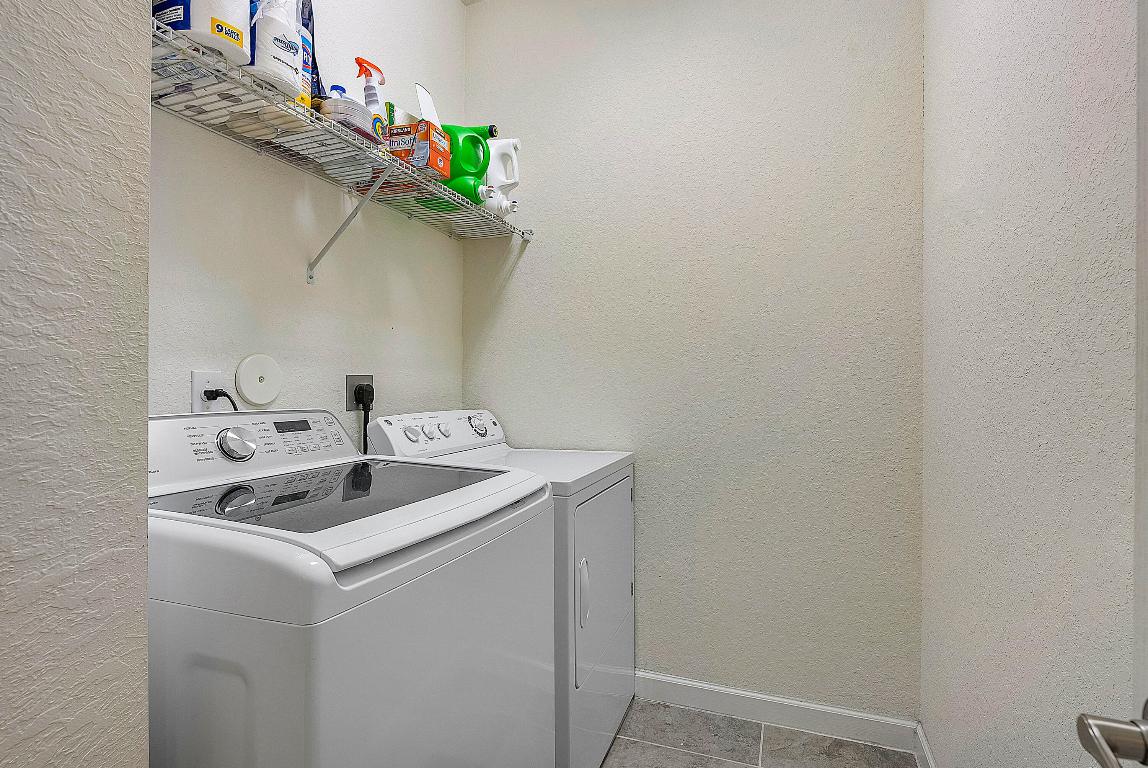 4339 Chalmers Lane Lane