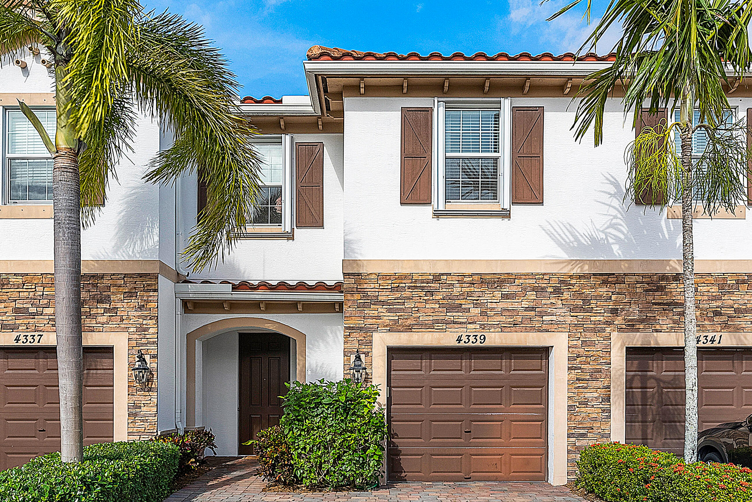 4339 Chalmers Lane Lane