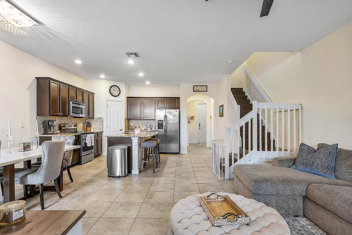 4339 Chalmers Lane Lane