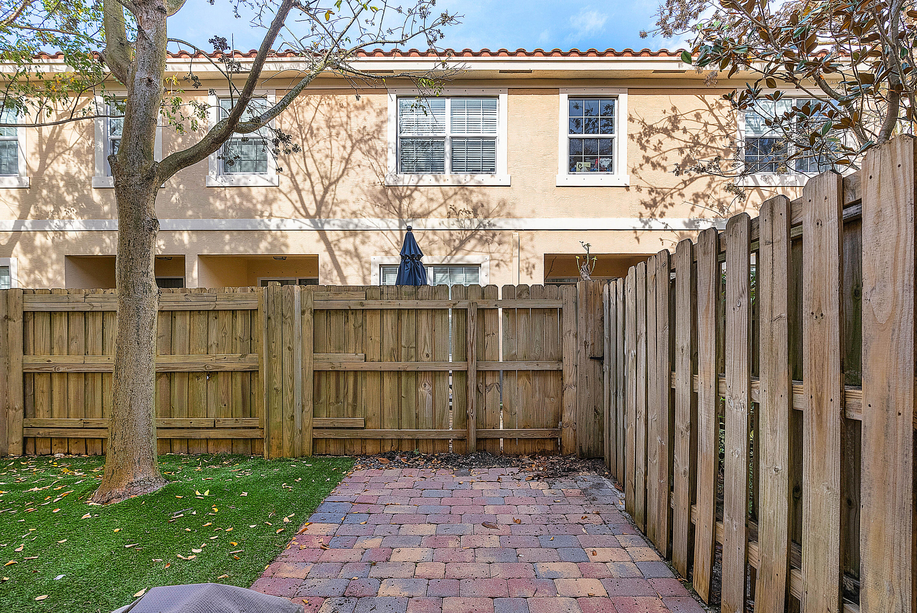 4339 Chalmers Lane Lane