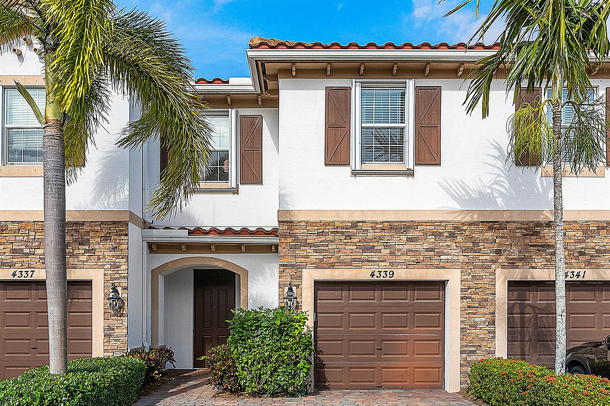 4339 Chalmers Lane Lane