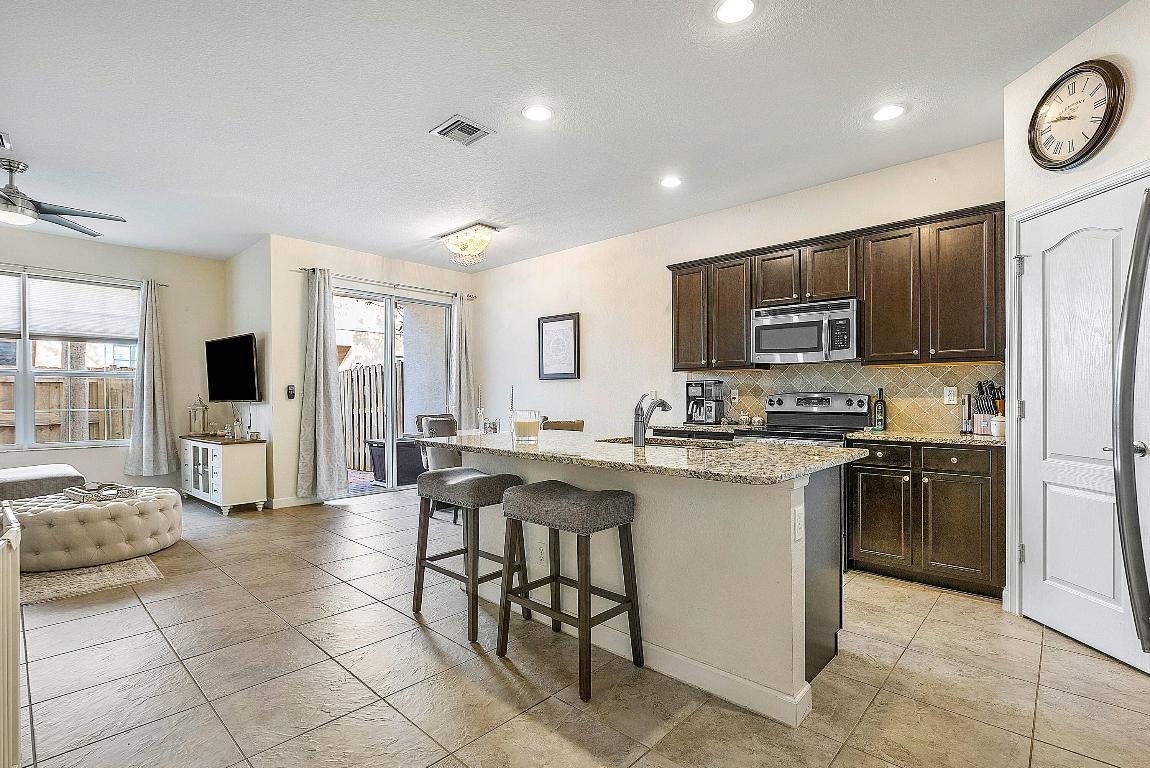 4339 Chalmers Lane Lane