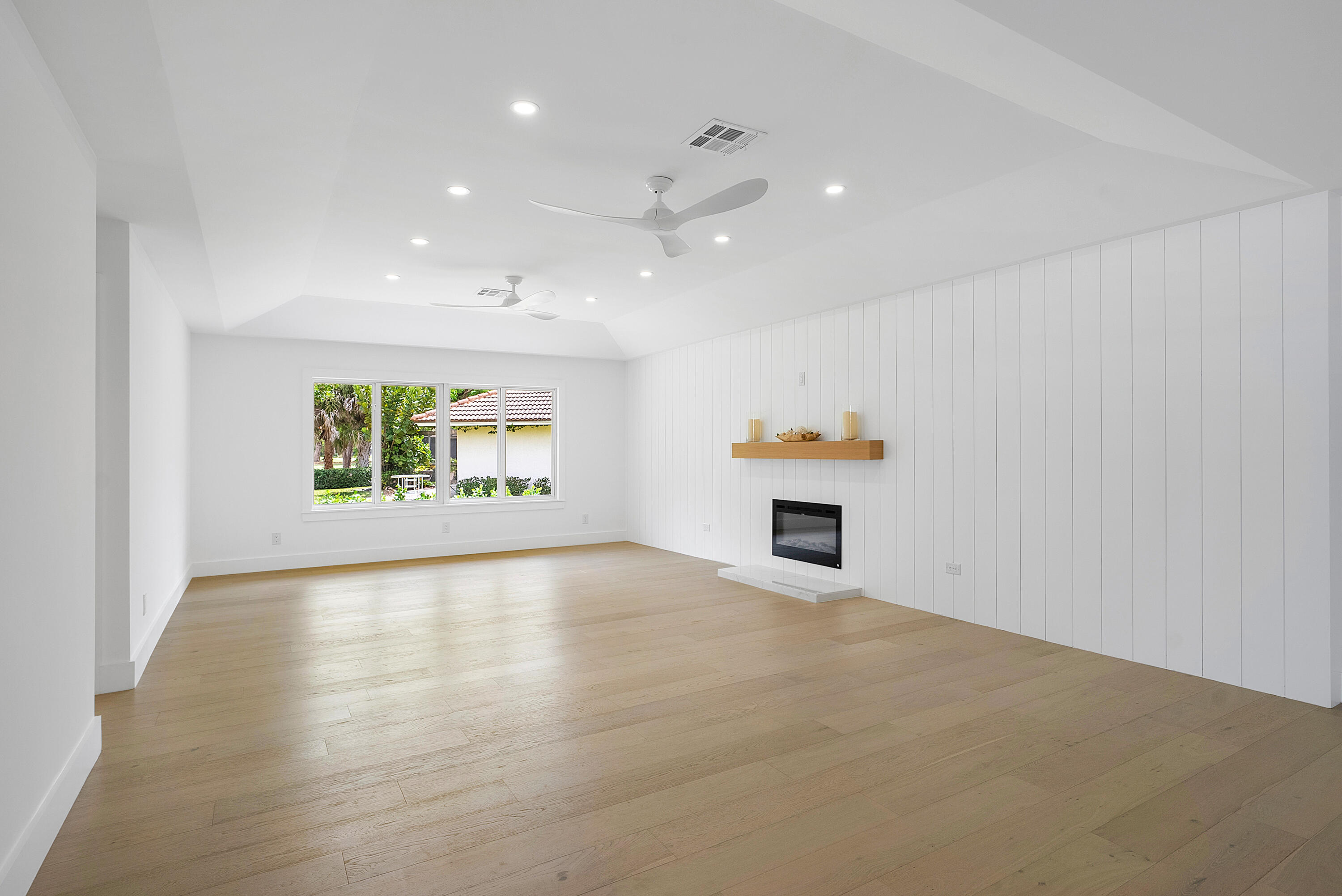 16 Marlwood Lane