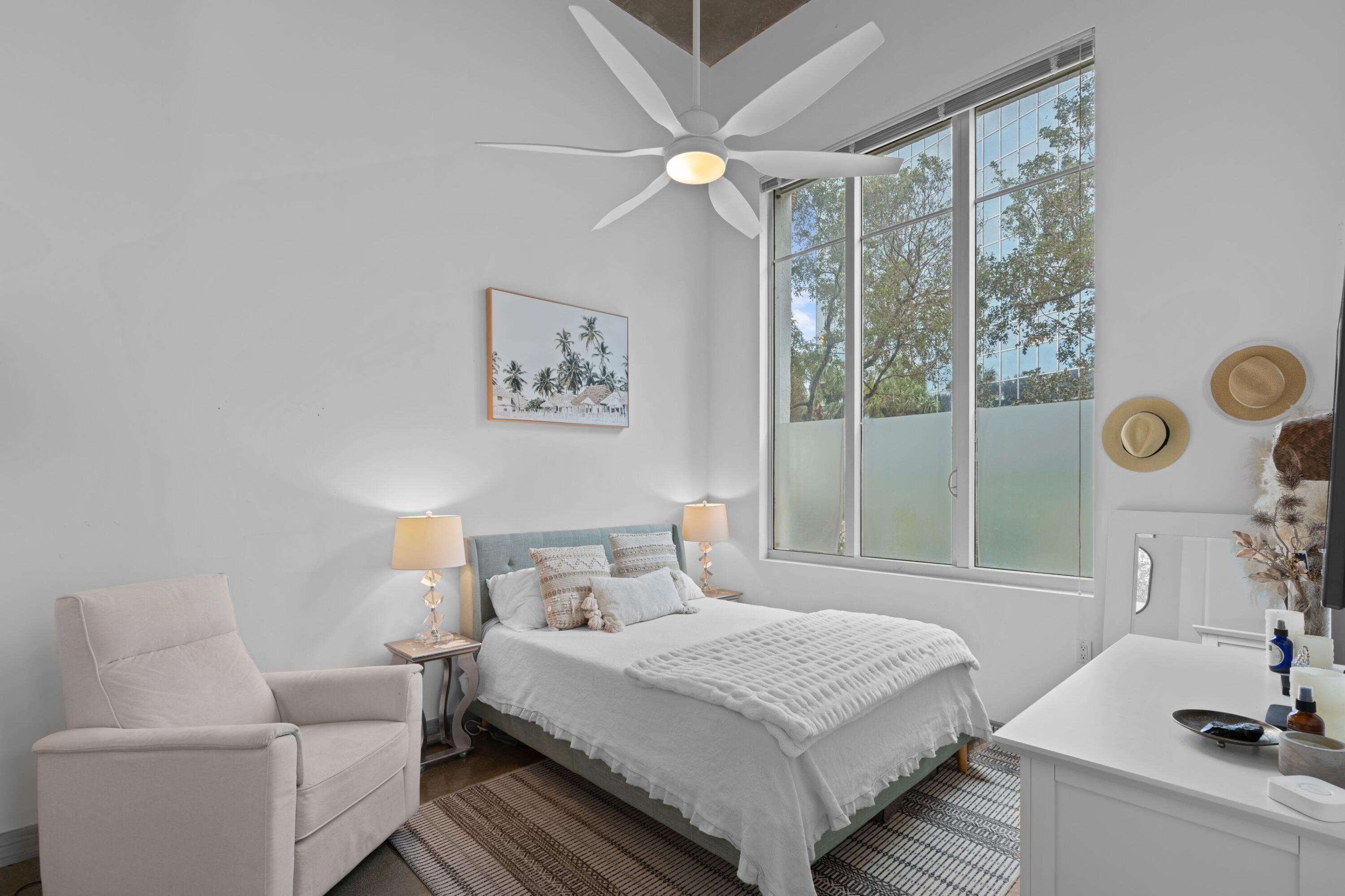 300 S Australian Avenue 105