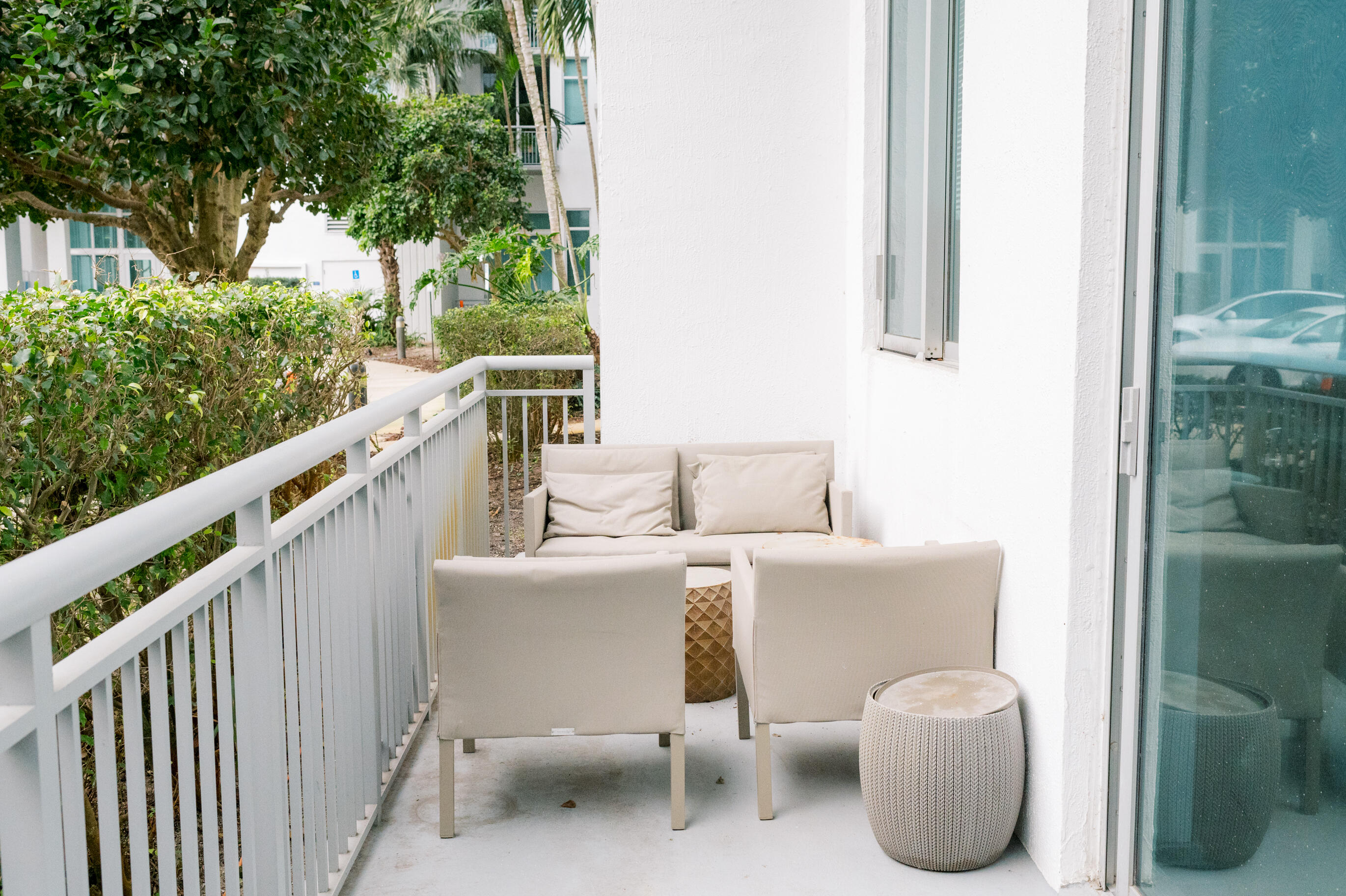 300 S Australian Avenue 105