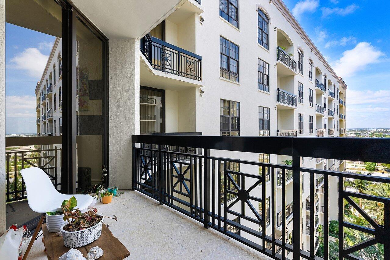 801 S Olive Avenue 1418