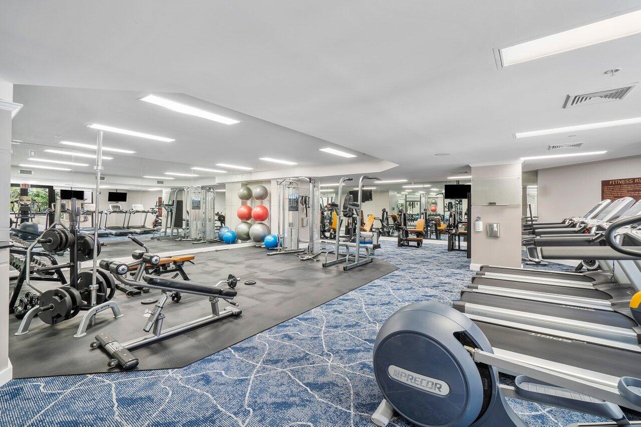 801 S Olive Avenue 1418