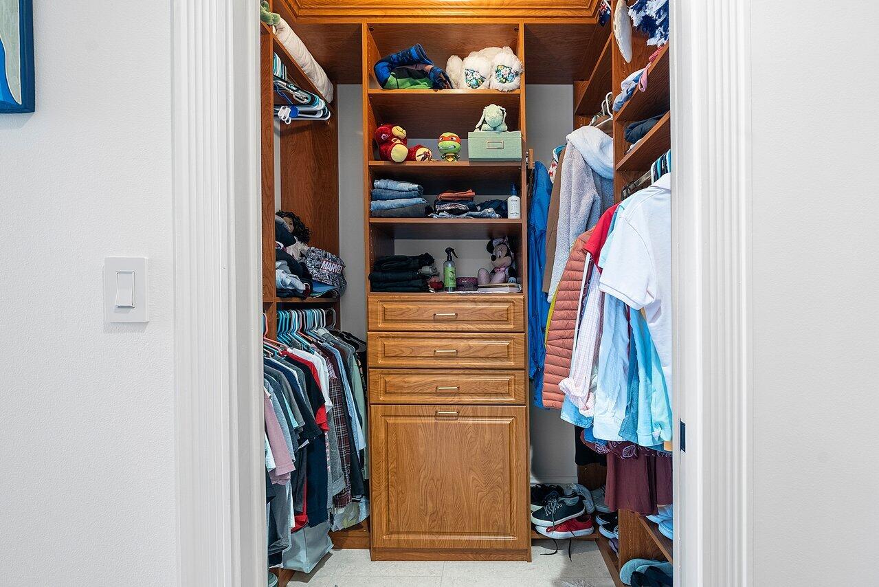 801 S Olive Avenue 1418