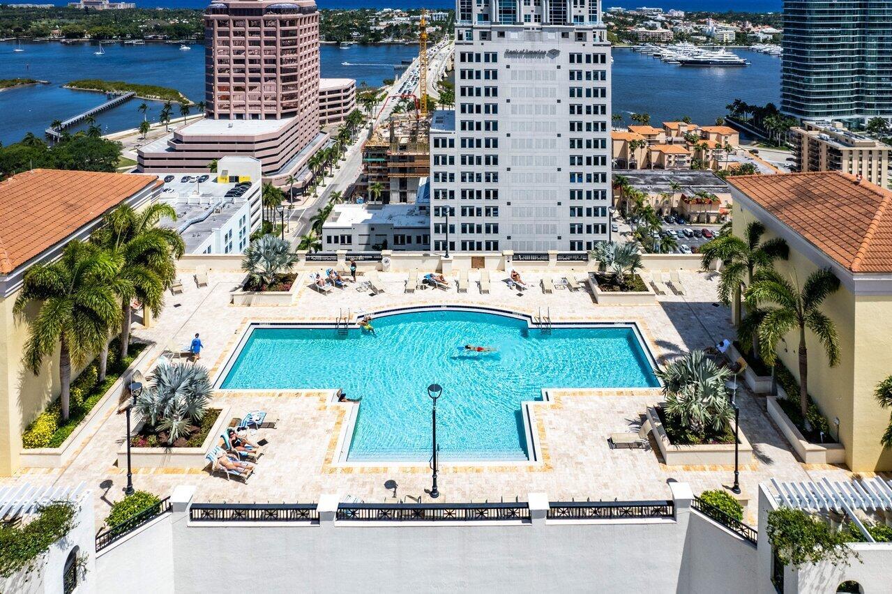 801 S Olive Avenue 1418