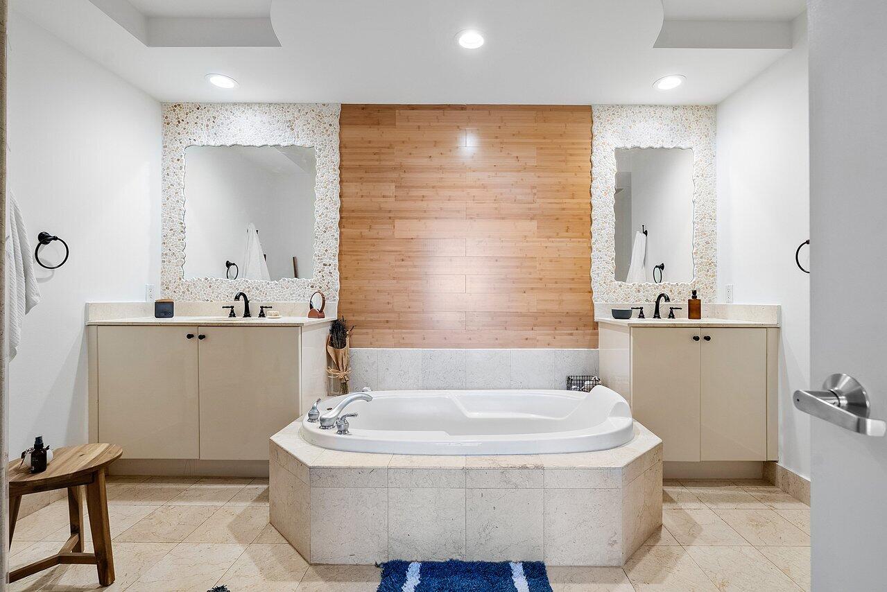 801 S Olive Avenue 1418