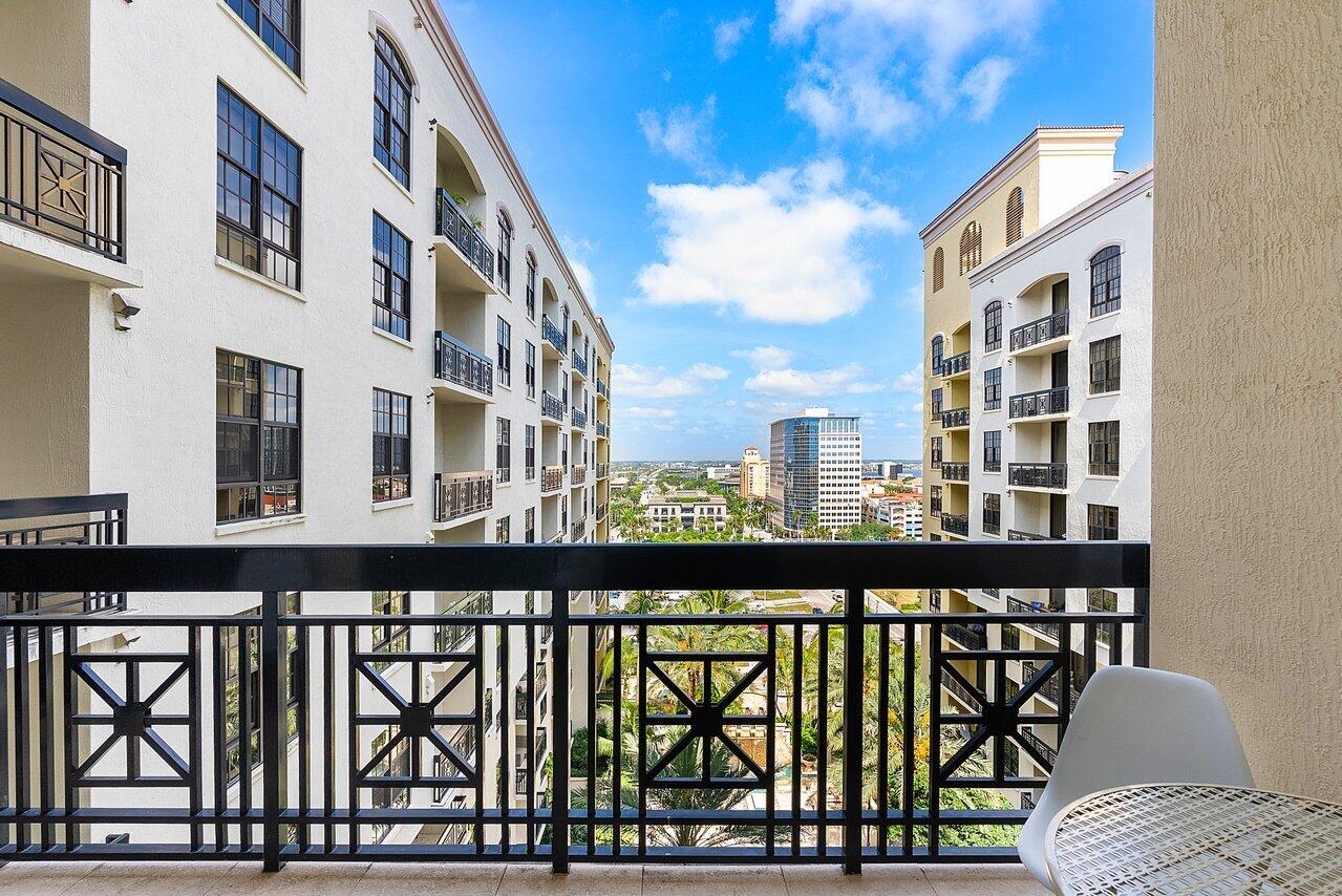 801 S Olive Avenue 1418